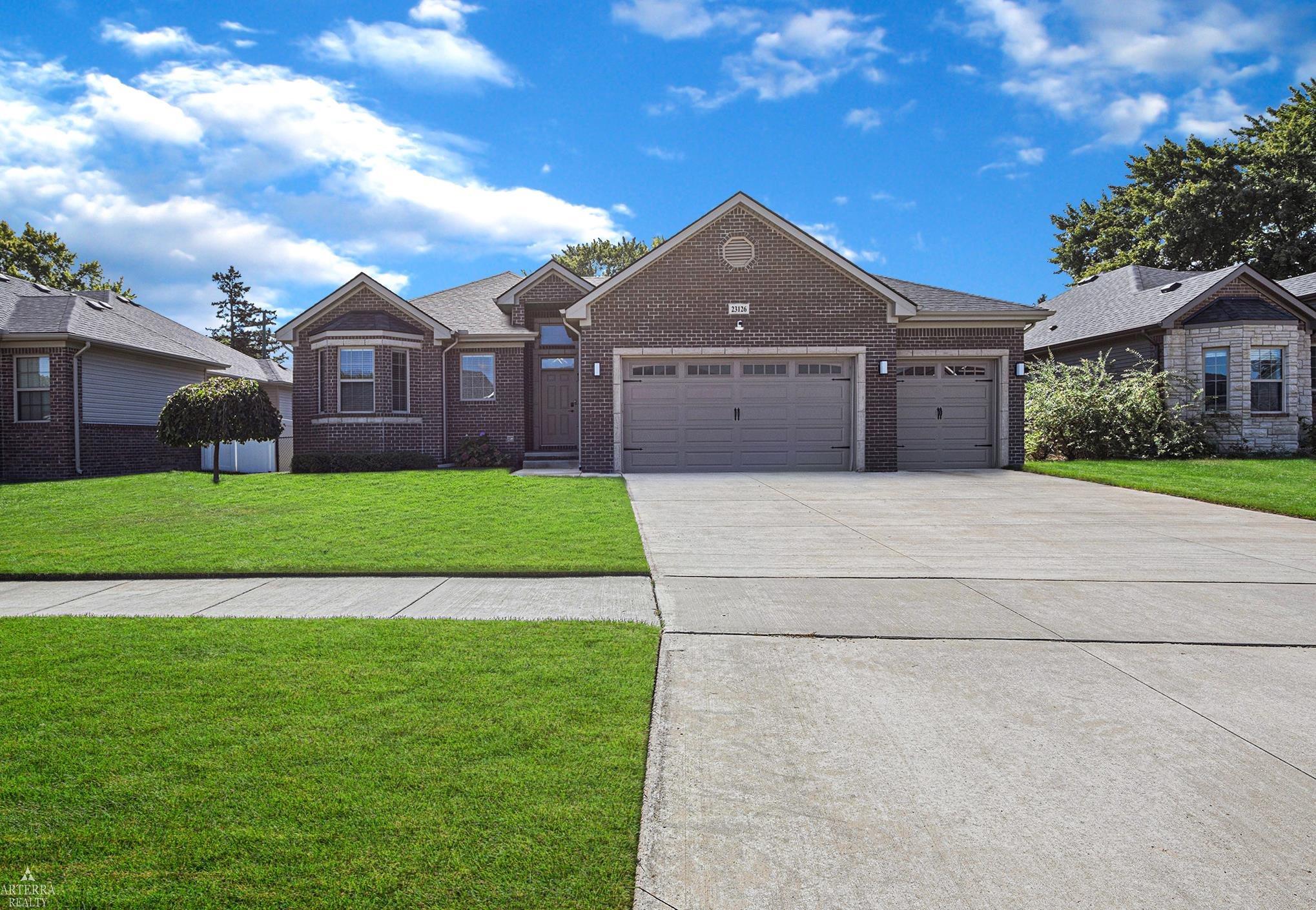 23126 Merlene Drive Property Photo 1