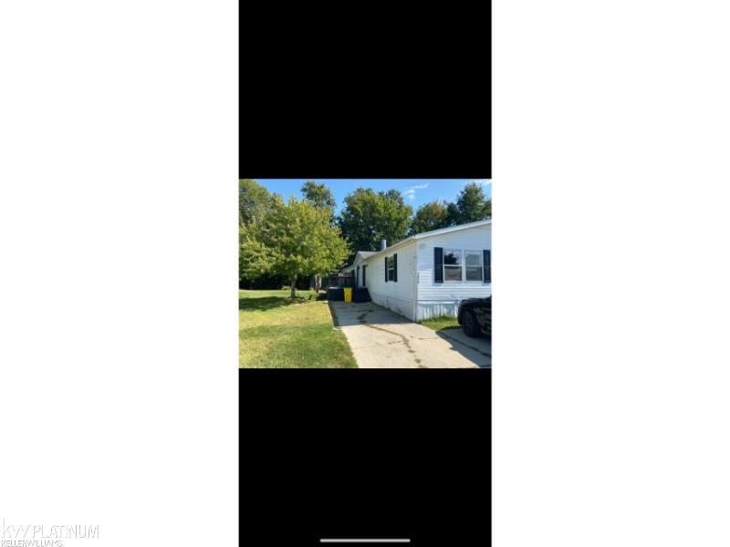 52239 Landsdowne Circle Property Photo 1