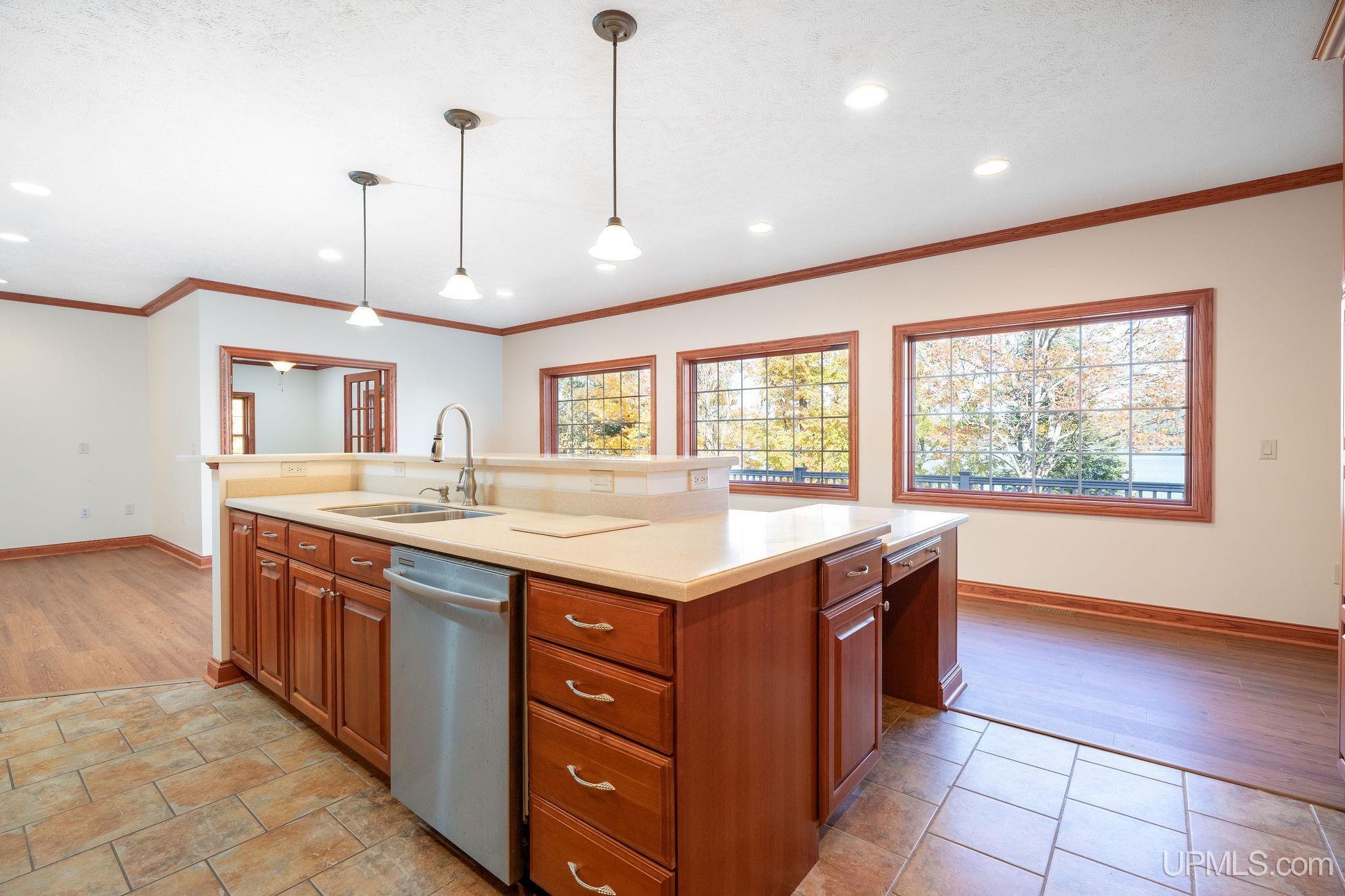 23 Chipman Drive Property Photo 6