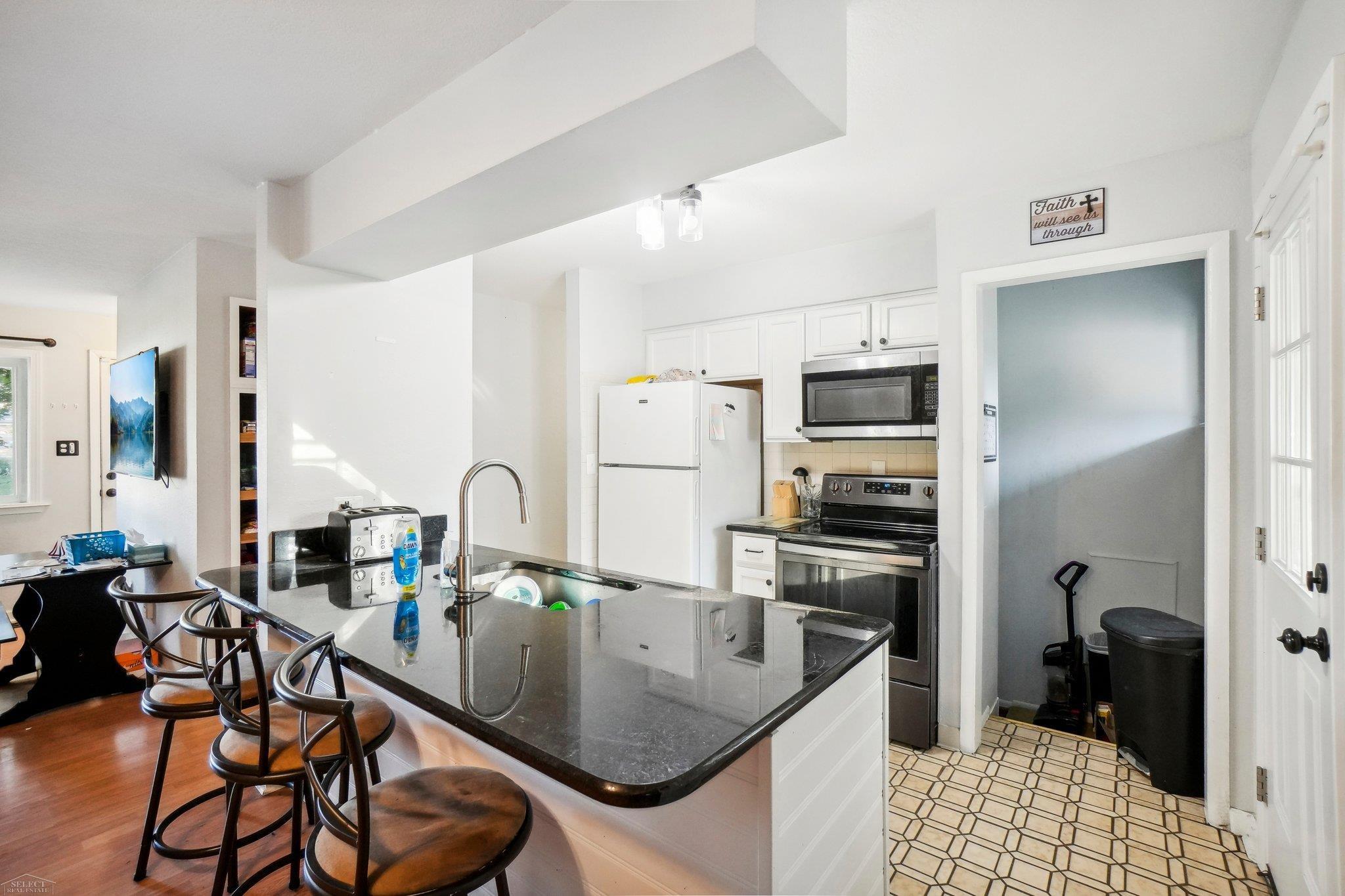 34559 Chope Place Property Photo 8