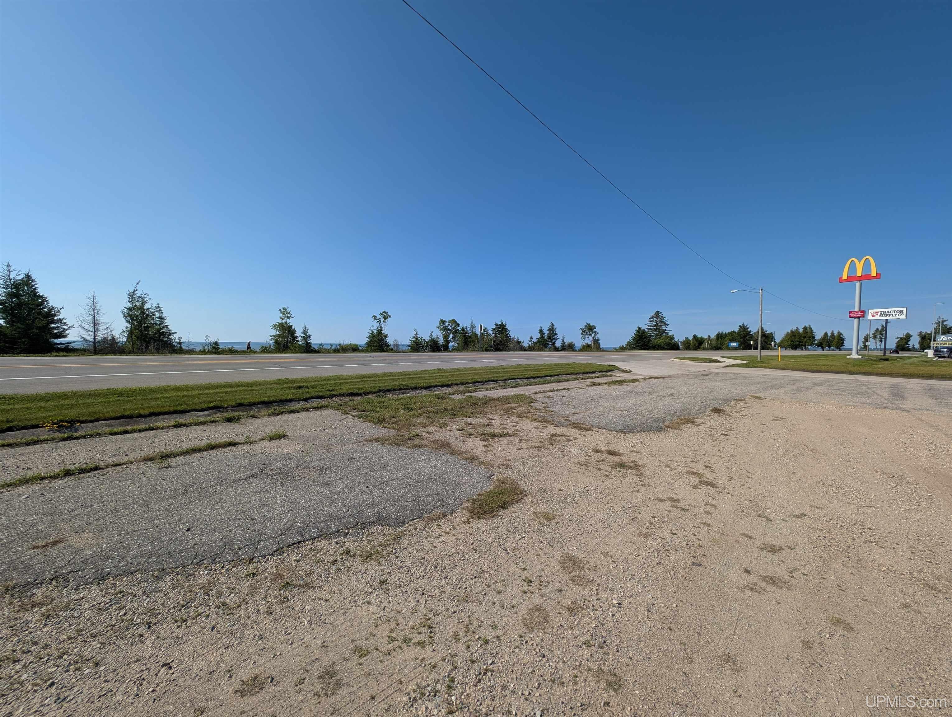 737 East Lakeshore Drive Property Photo 16