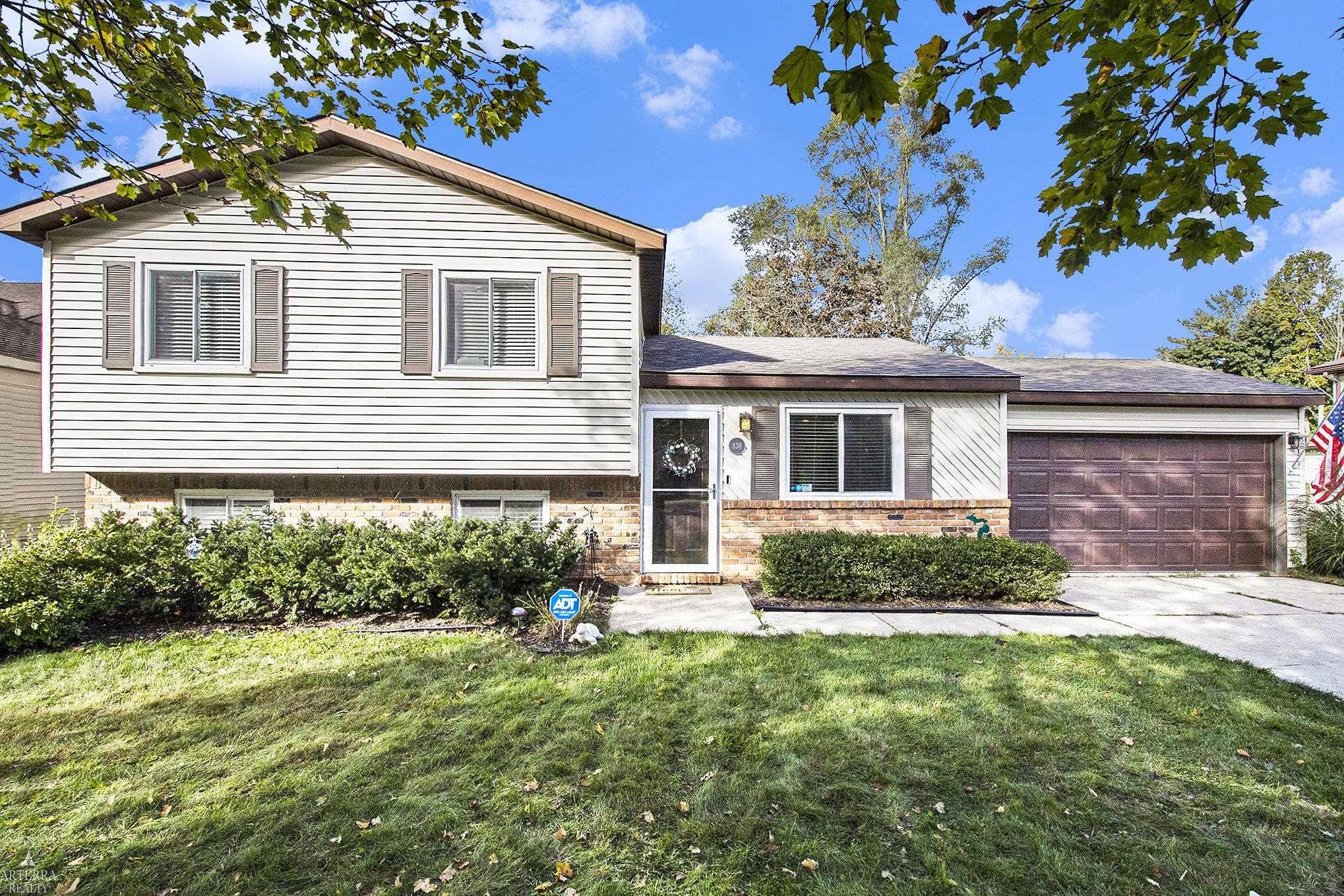 838 Devonshire Boulevard Property Photo 1