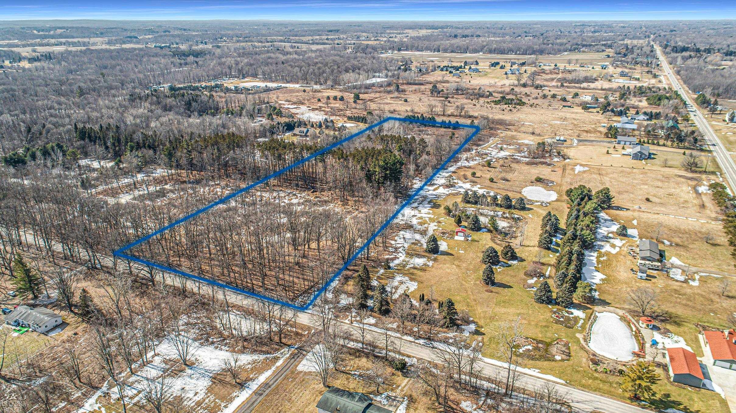 395 S Lake George Road Property Photo 1
