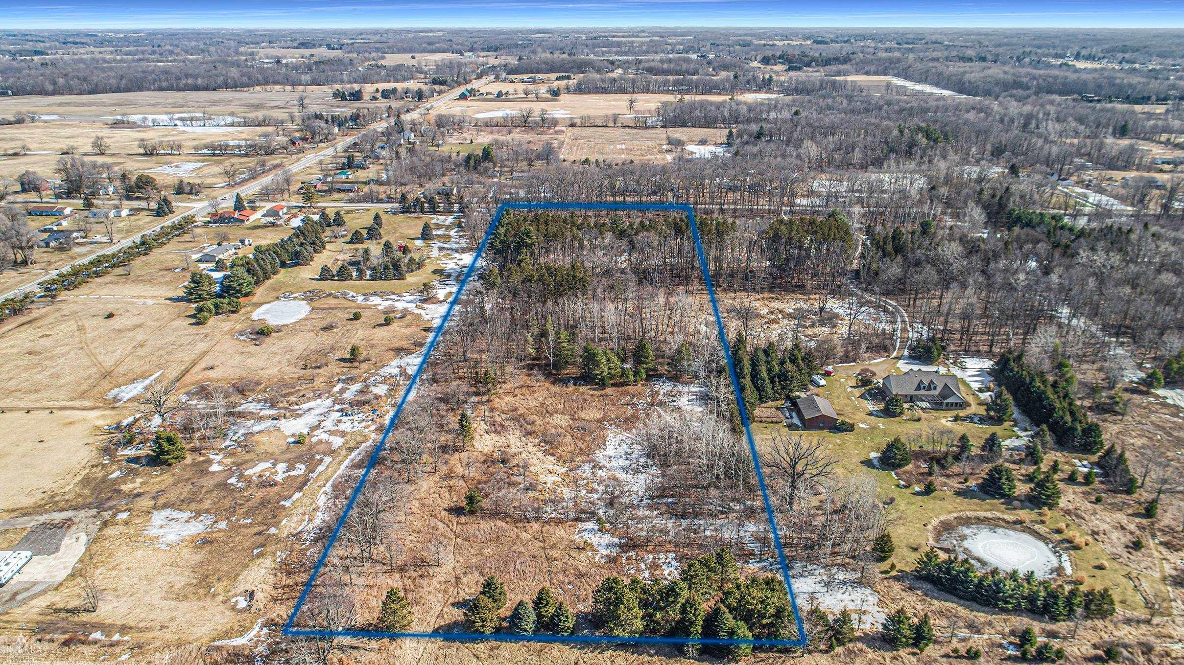 395 S Lake George Road Property Photo 2