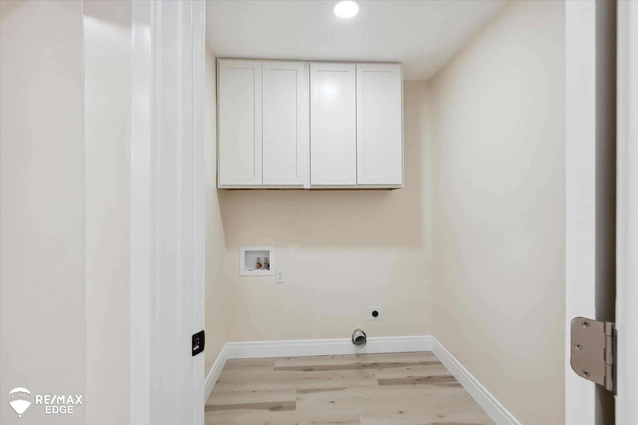 3895 Levalley Road Property Photo 15