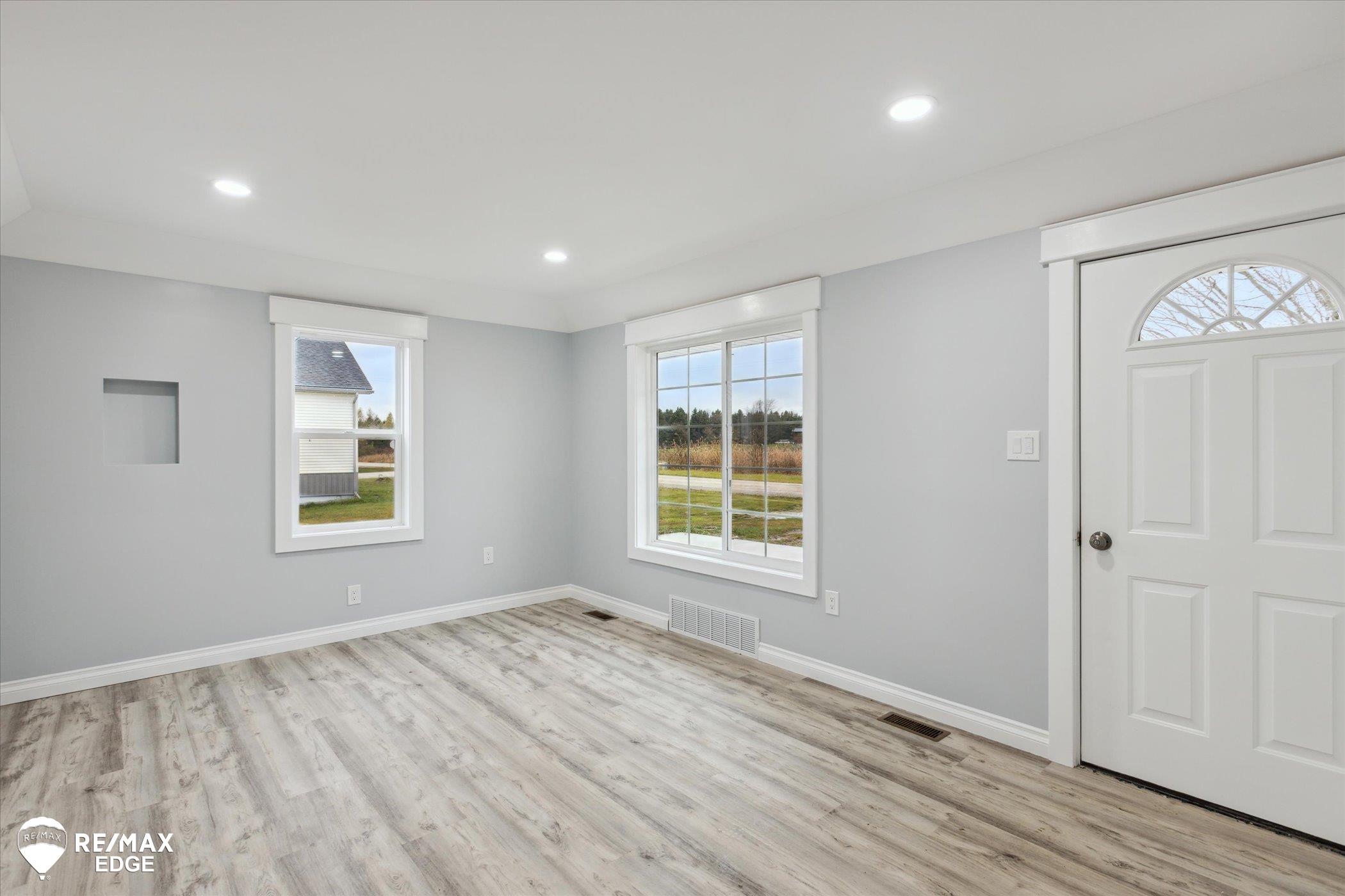 3895 Levalley Road Property Photo 18