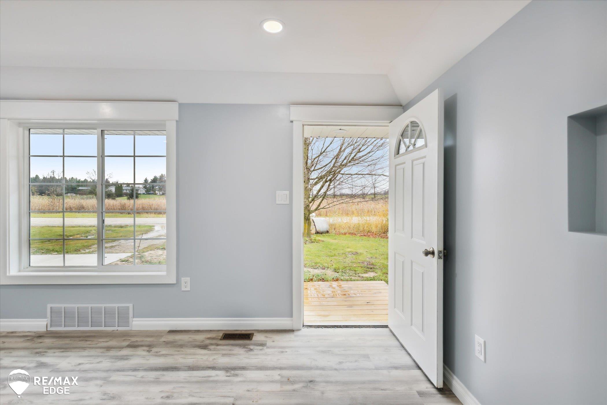 3895 Levalley Road Property Photo 19