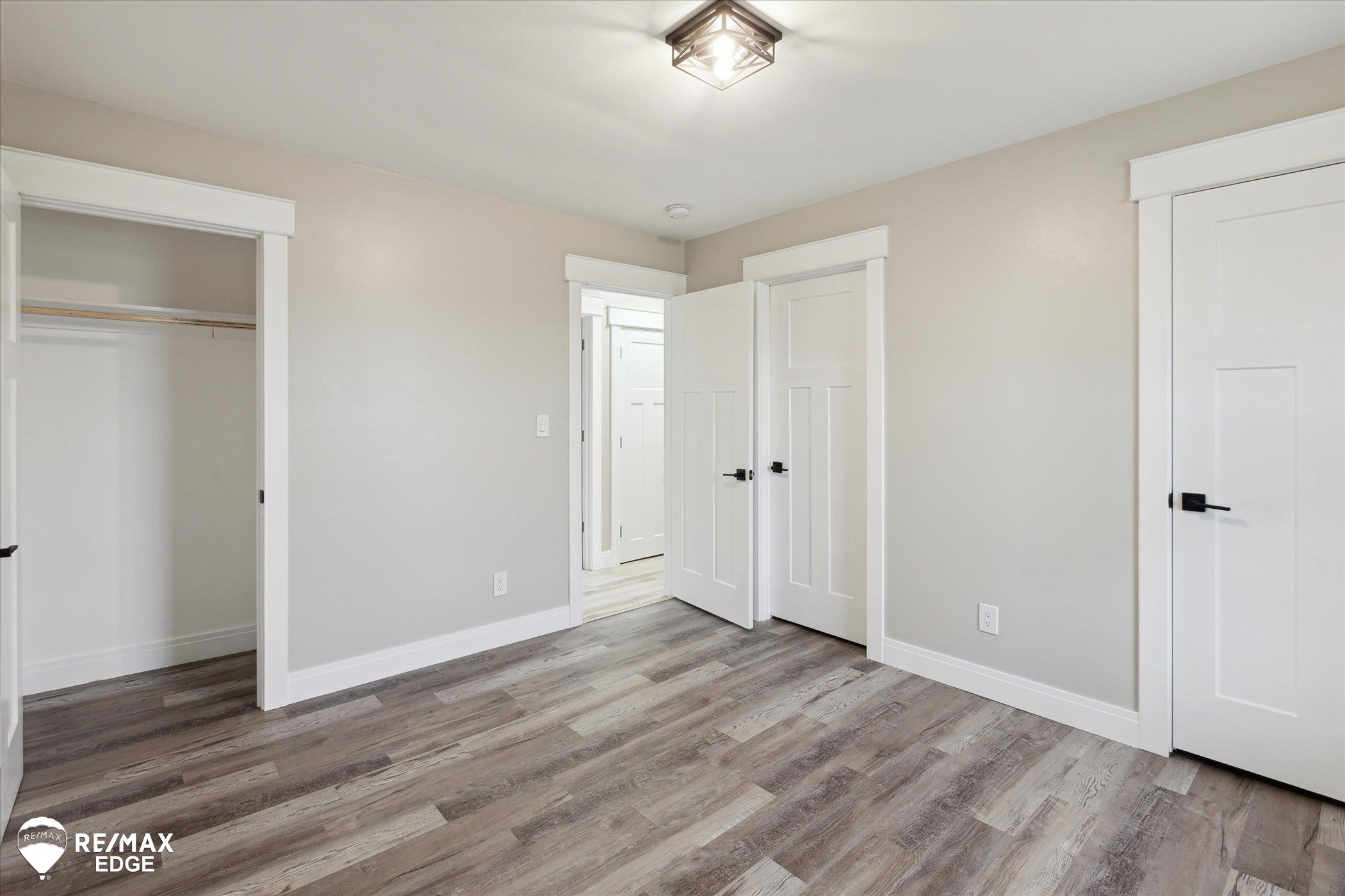 3895 Levalley Road Property Photo 28