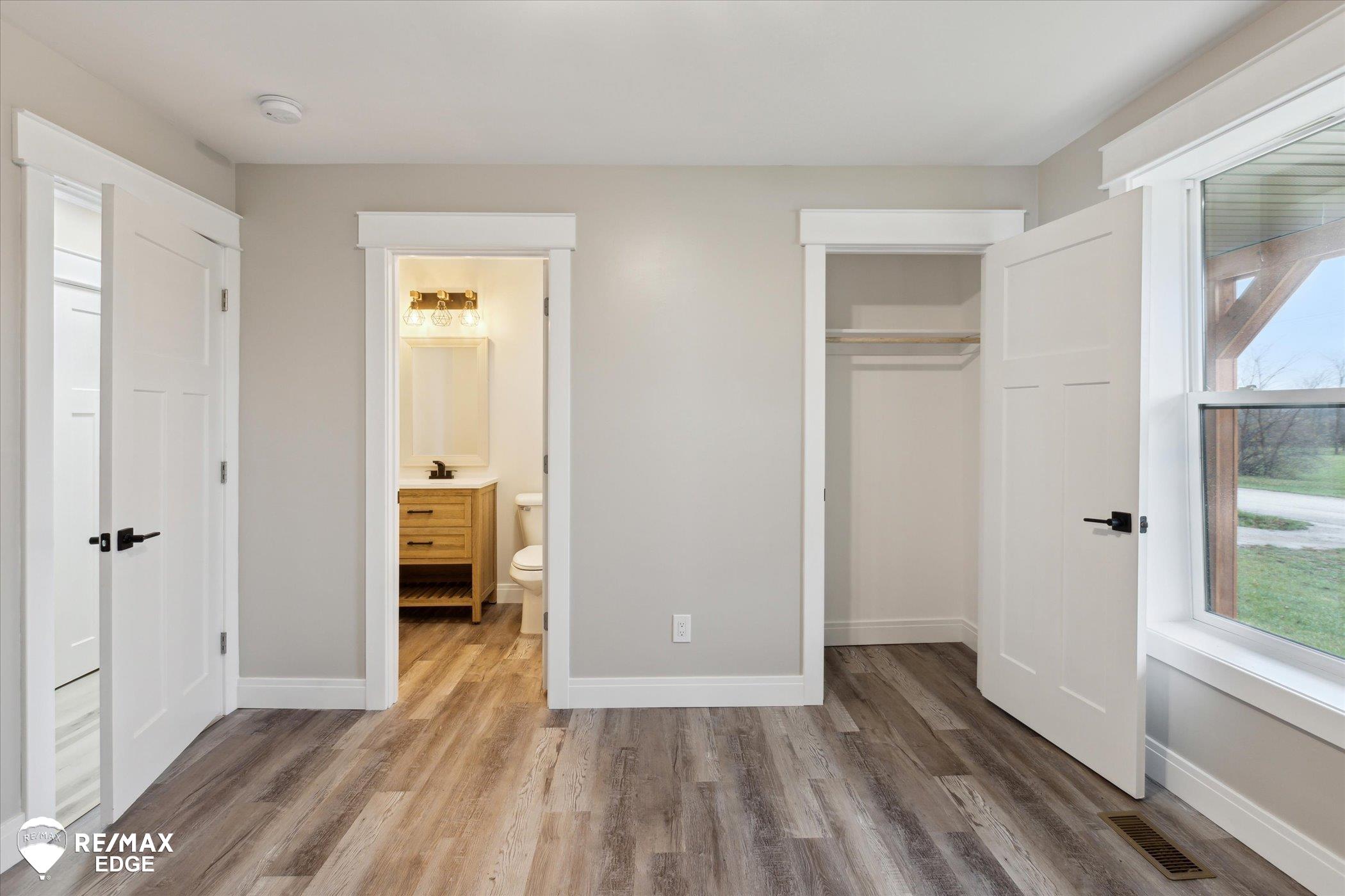 3895 Levalley Road Property Photo 29