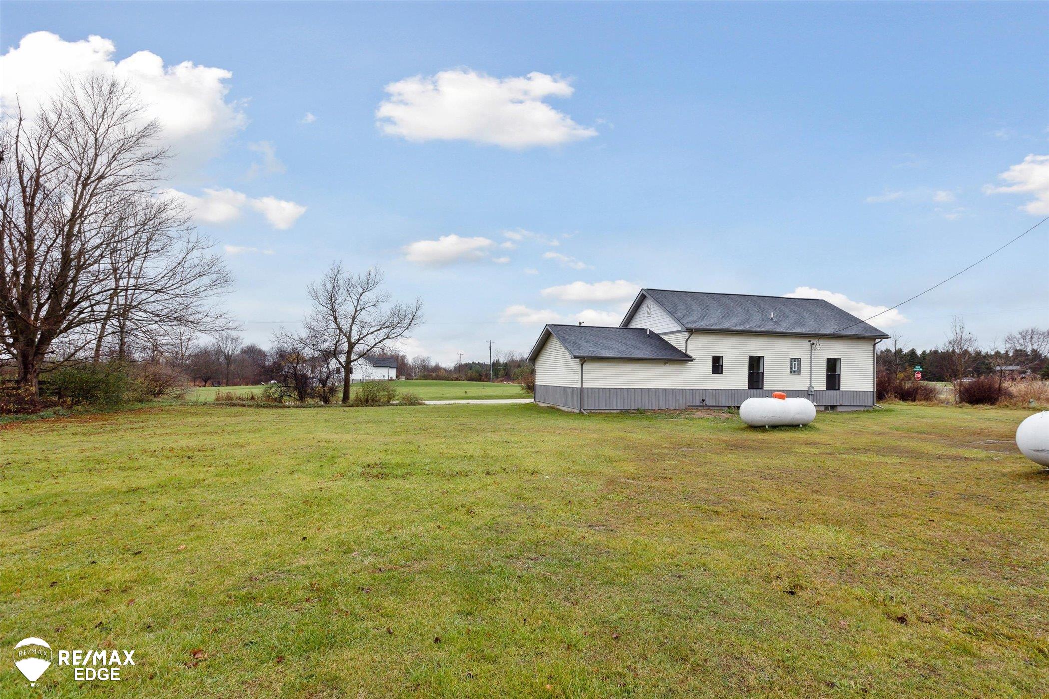 3895 Levalley Road Property Photo 42