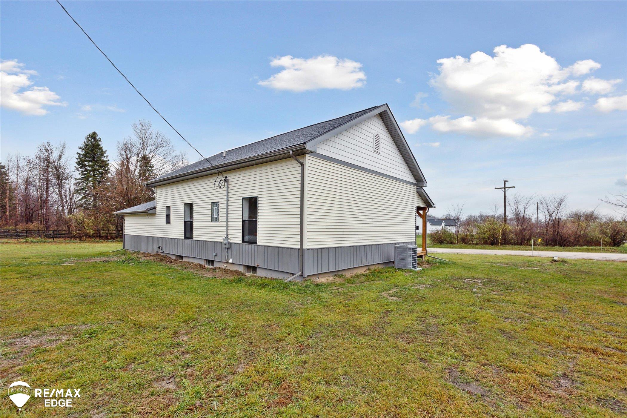3895 Levalley Road Property Photo 44