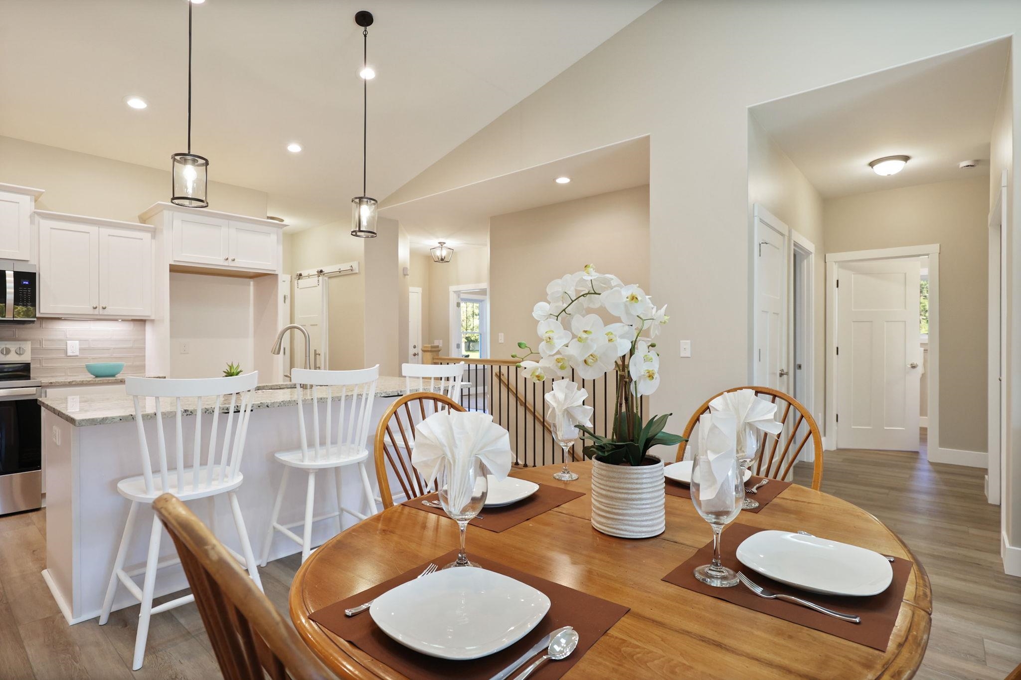 4073 Woodburn Court Property Photo 23