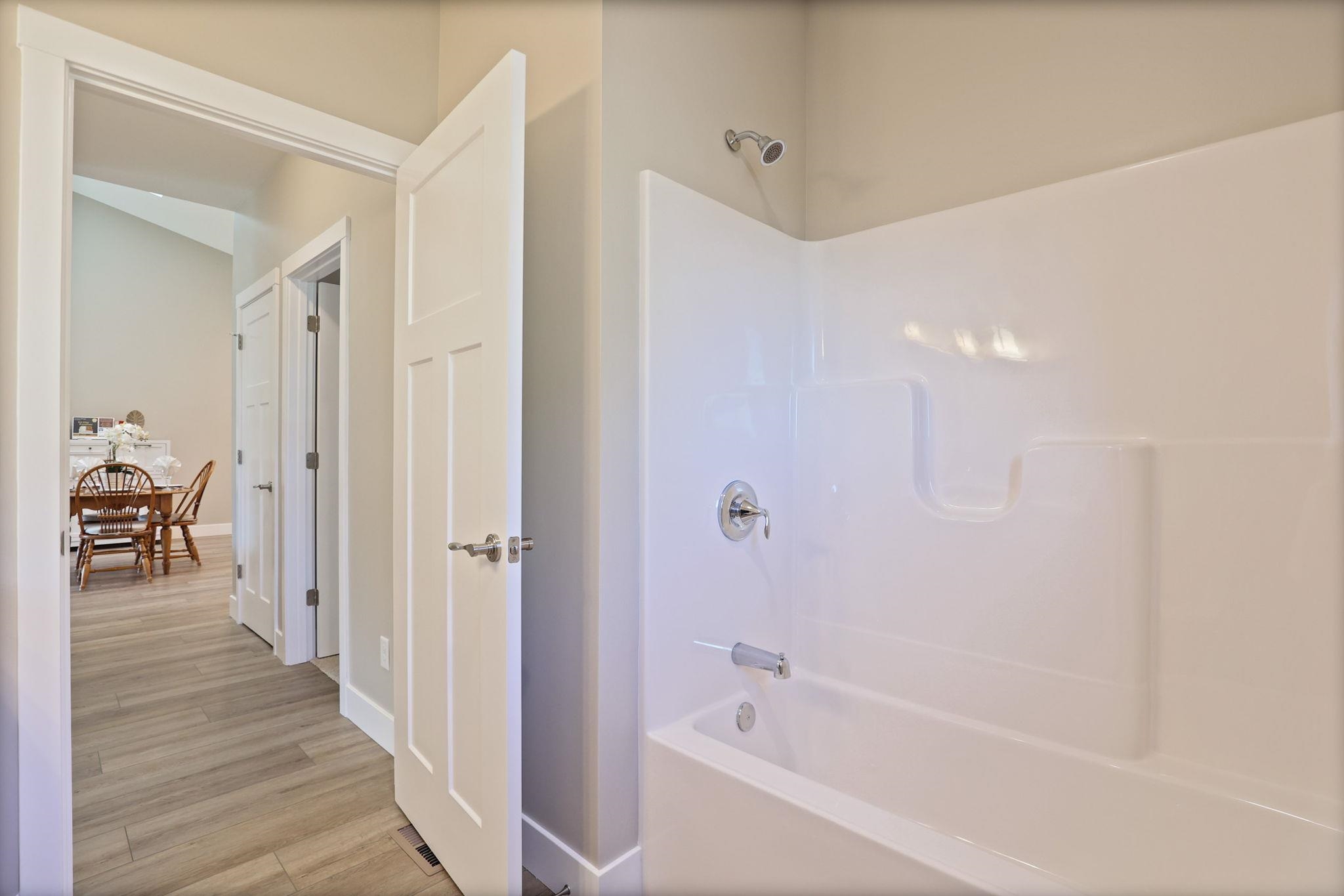4073 Woodburn Court Property Photo 35