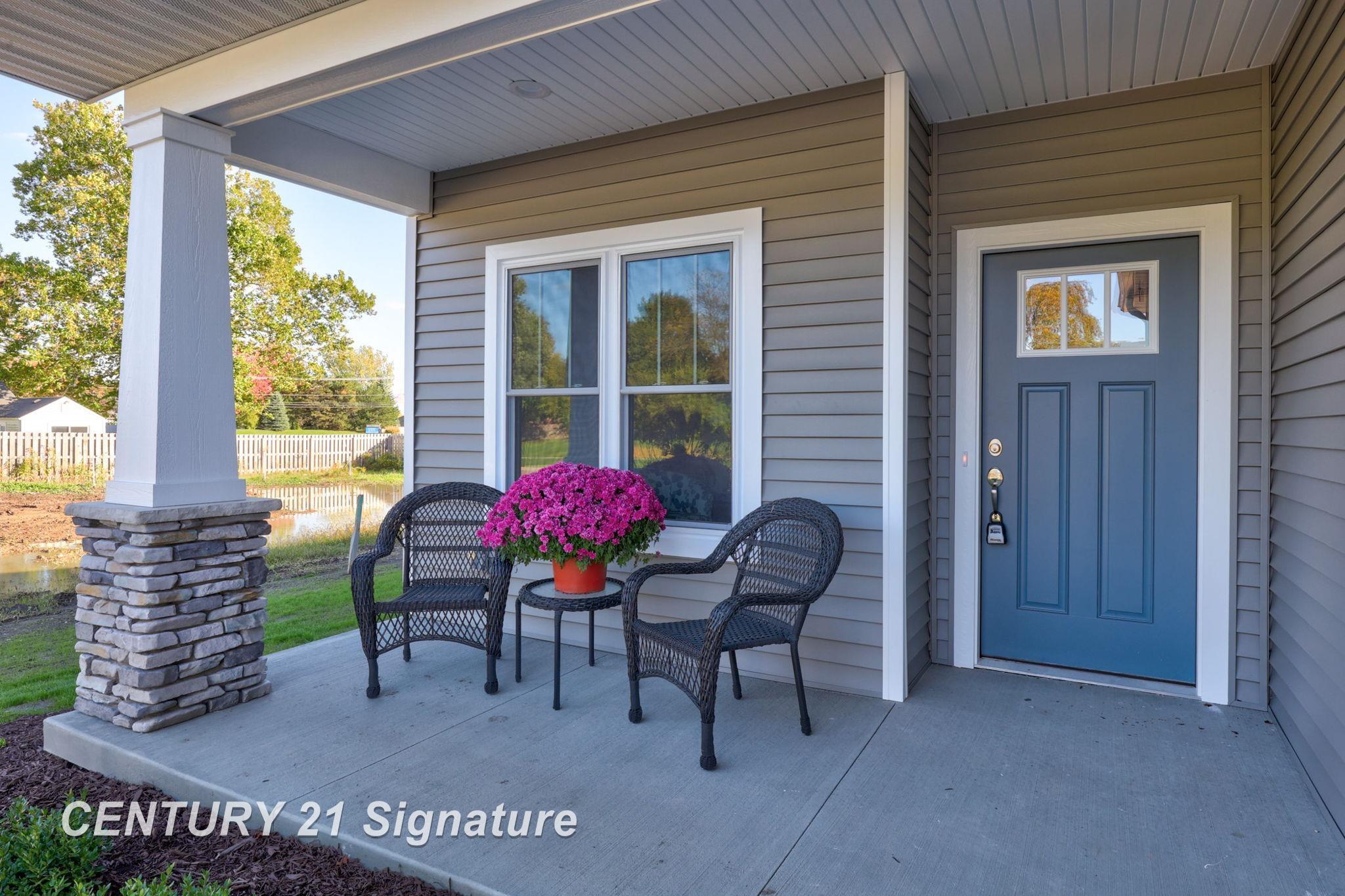 4073 Woodburn Court Property Photo 4