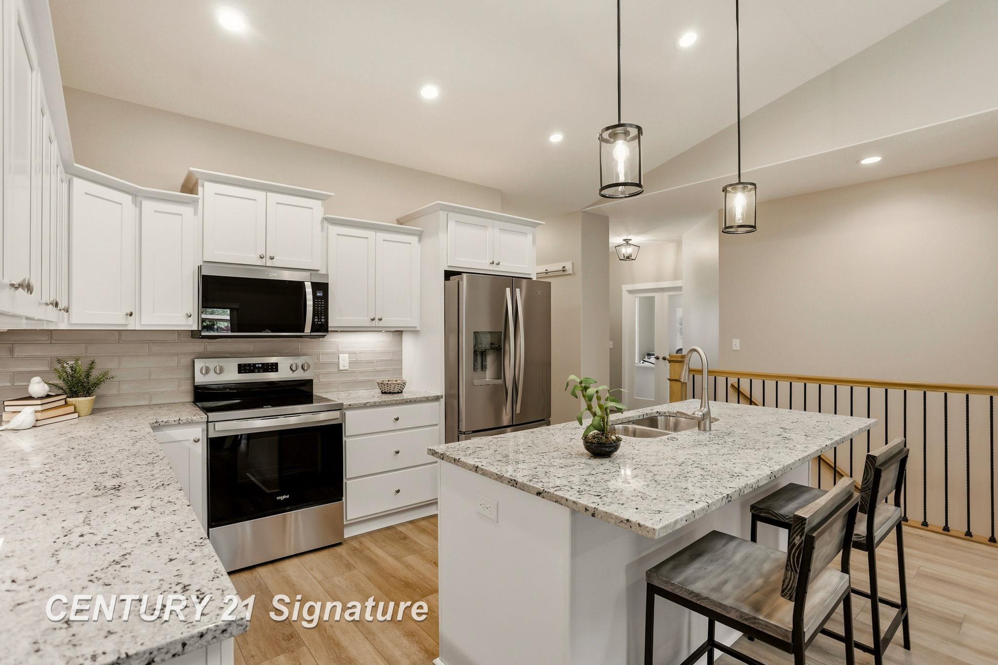 4073 Woodburn Court Property Photo 16