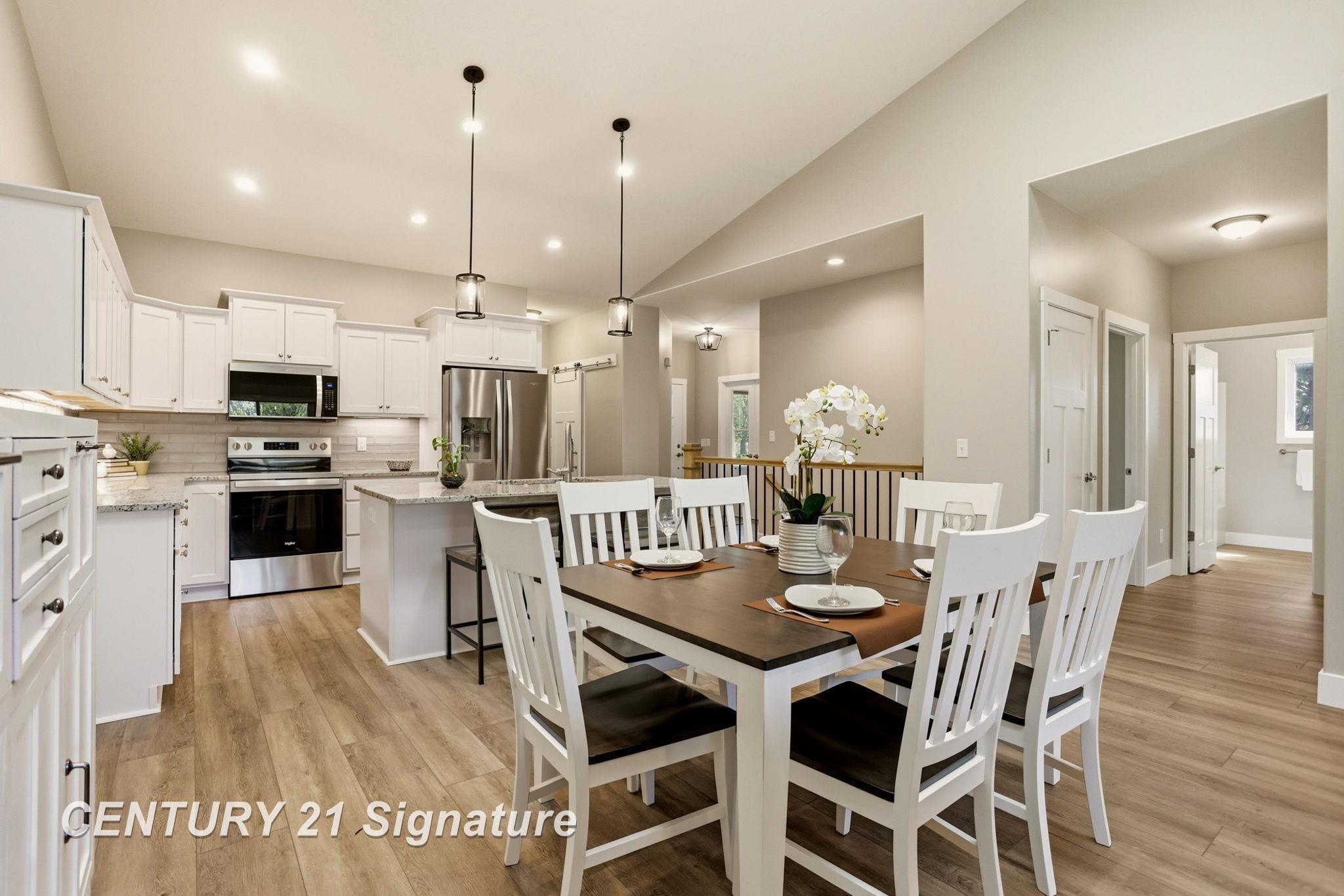 4073 Woodburn Court Property Photo 18