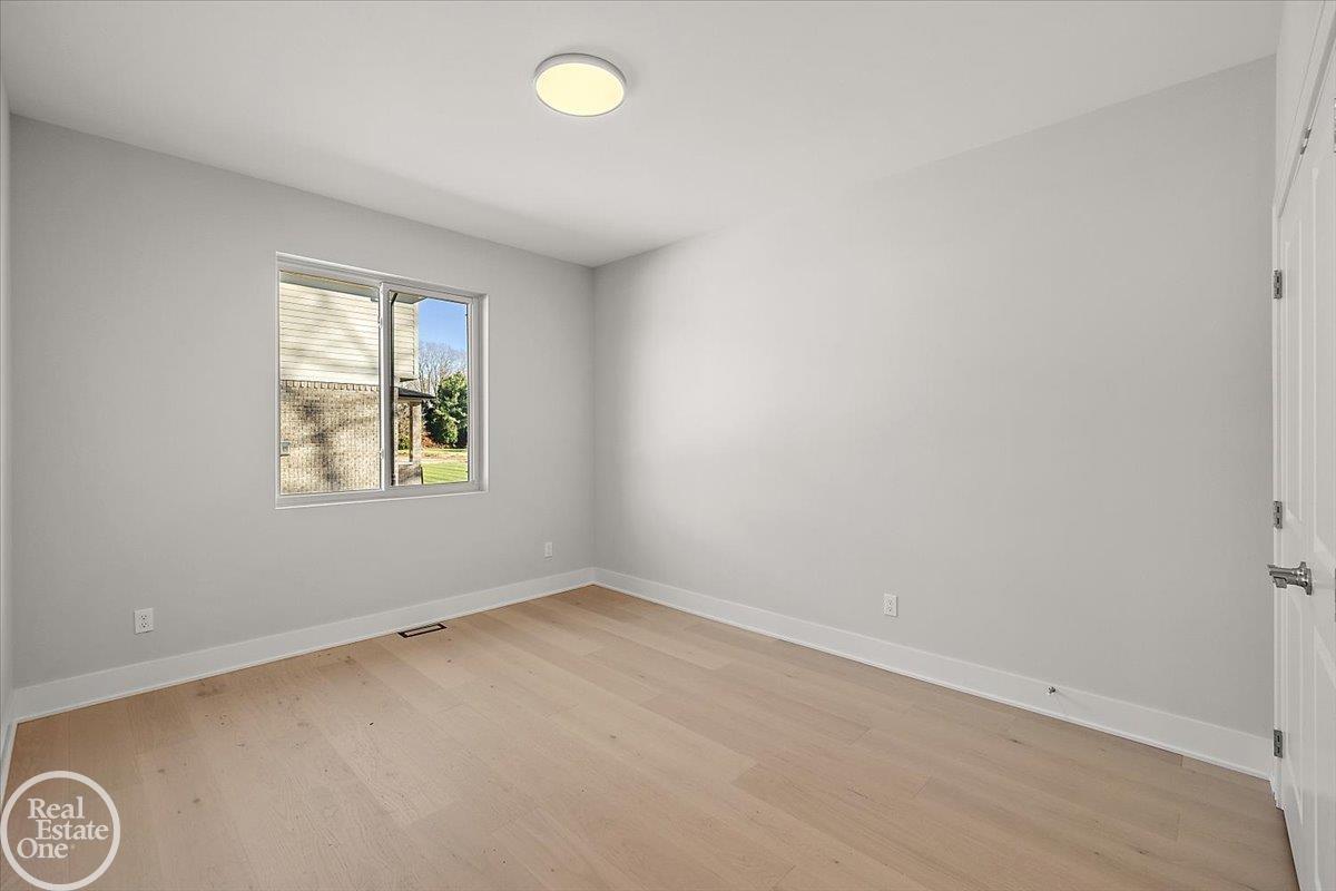 854 Hemlock Drive Property Photo 12