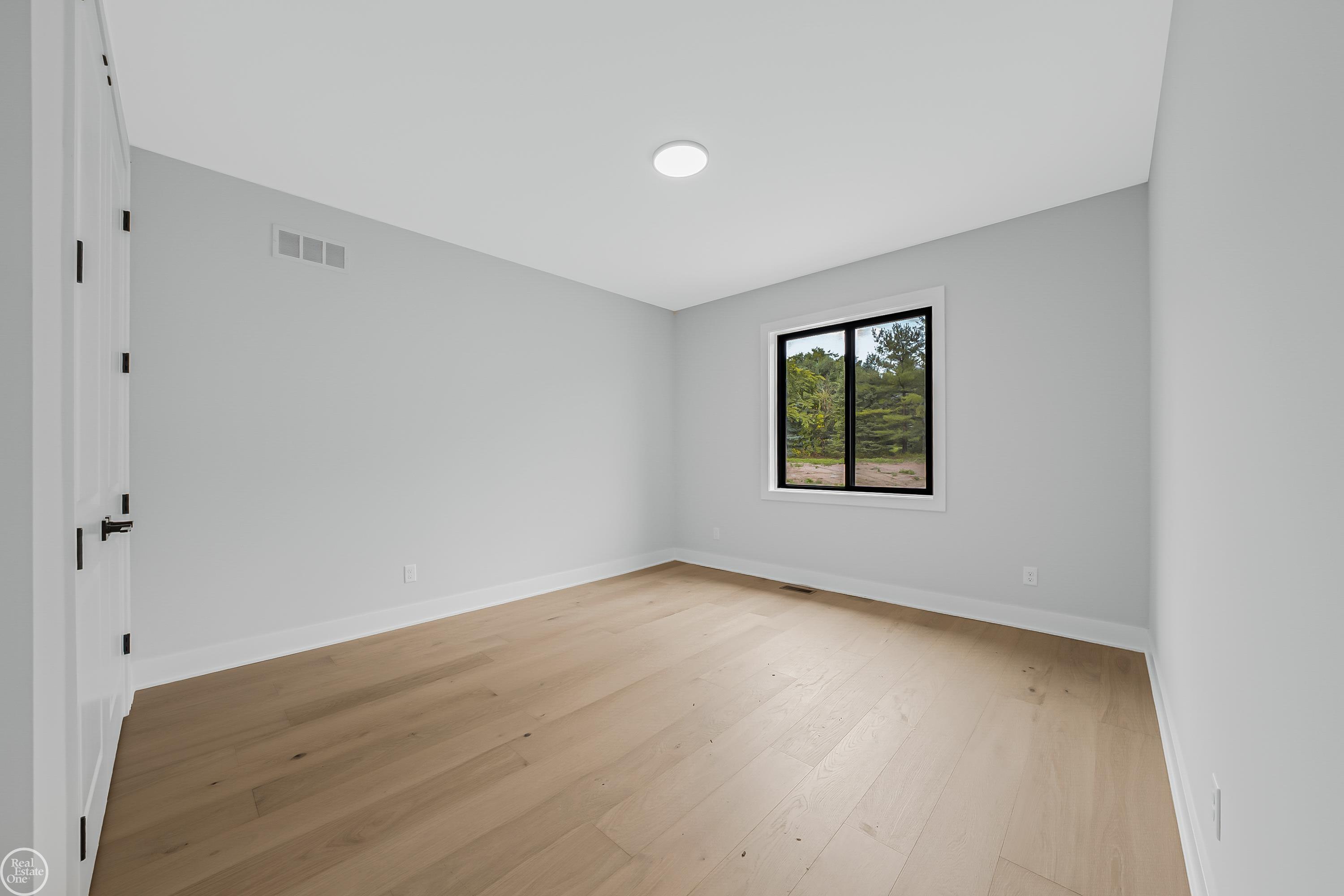 854 Hemlock Drive Property Photo 38