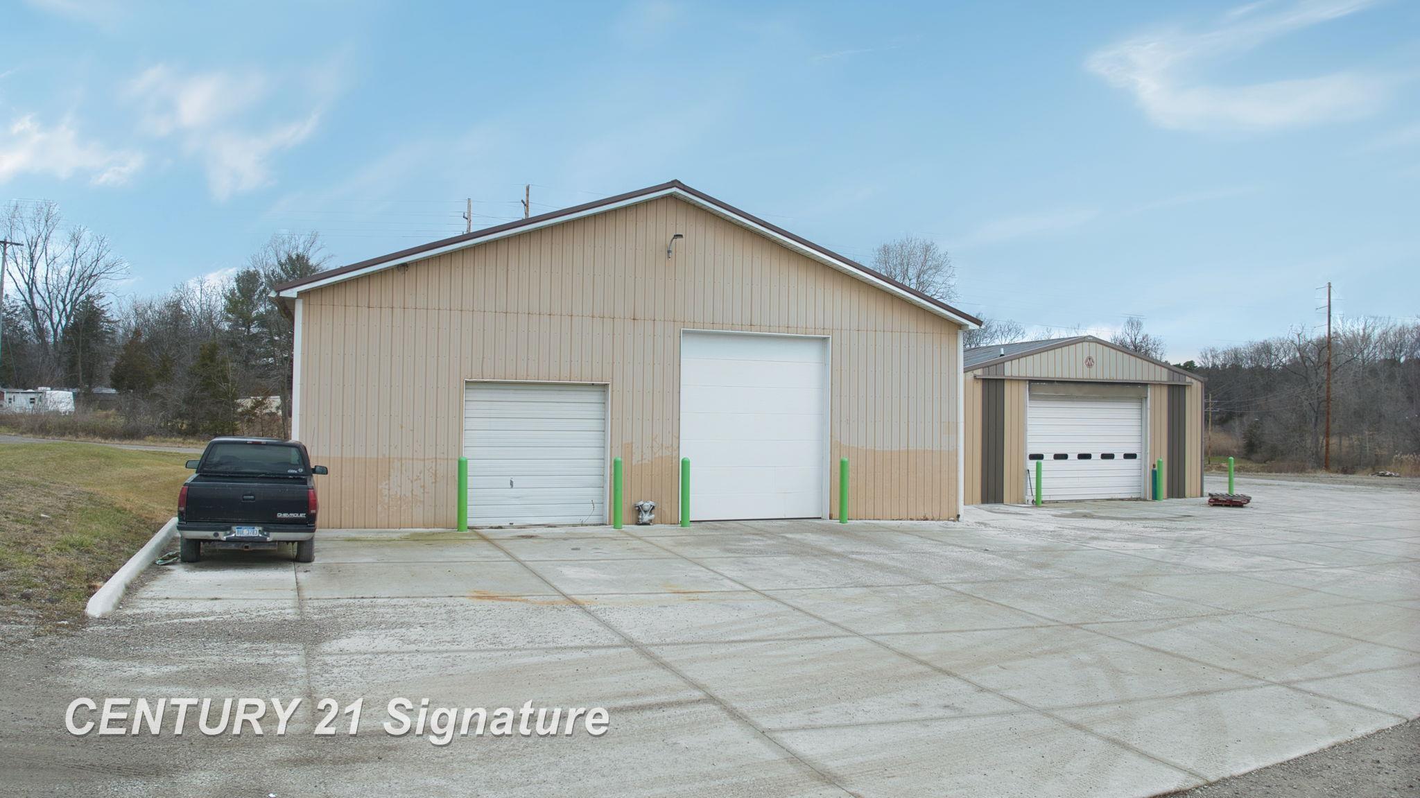 210 Industrial Drive Property Photo 1