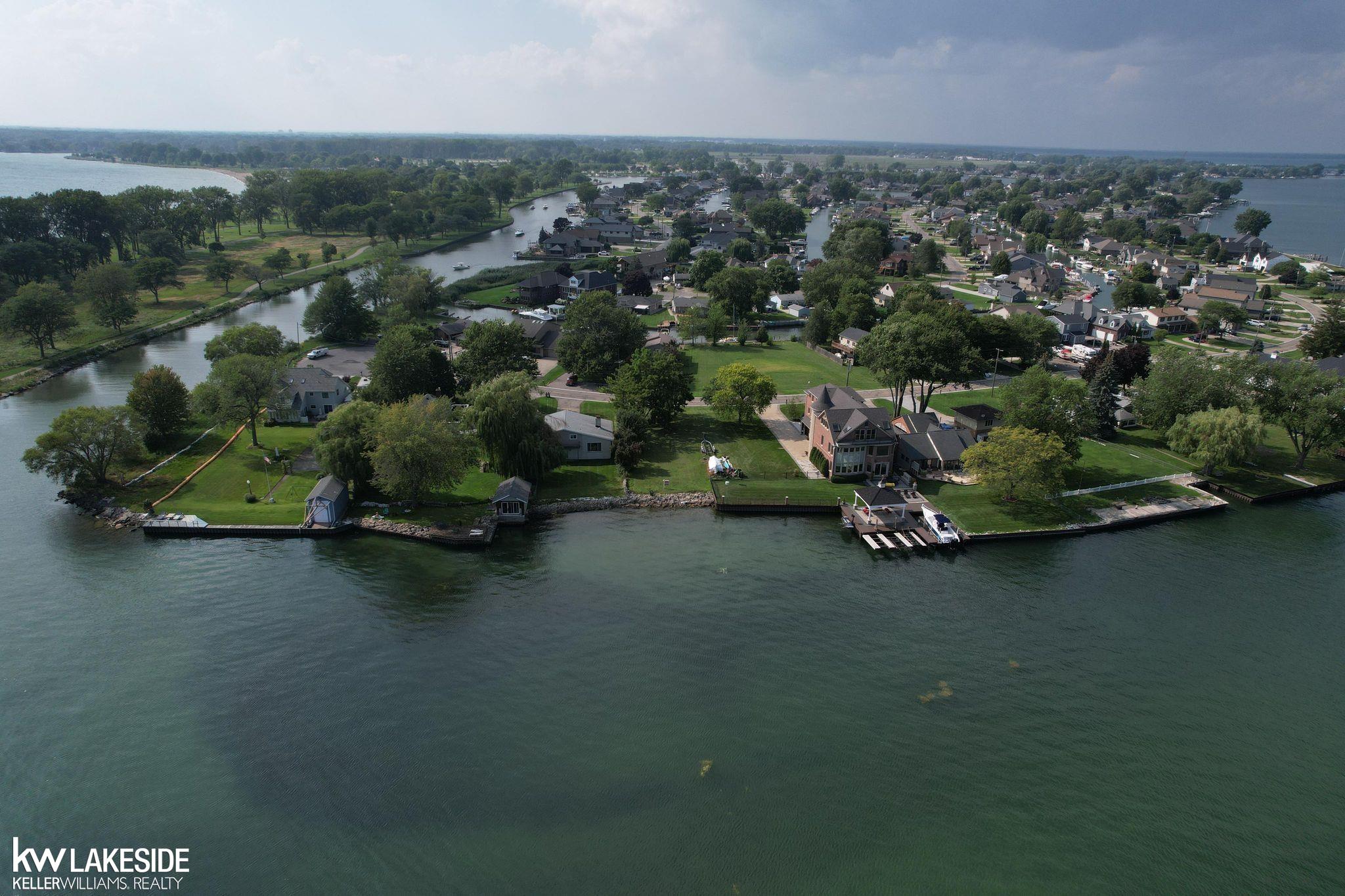 37384 Lakeshore Drive Property Photo 1
