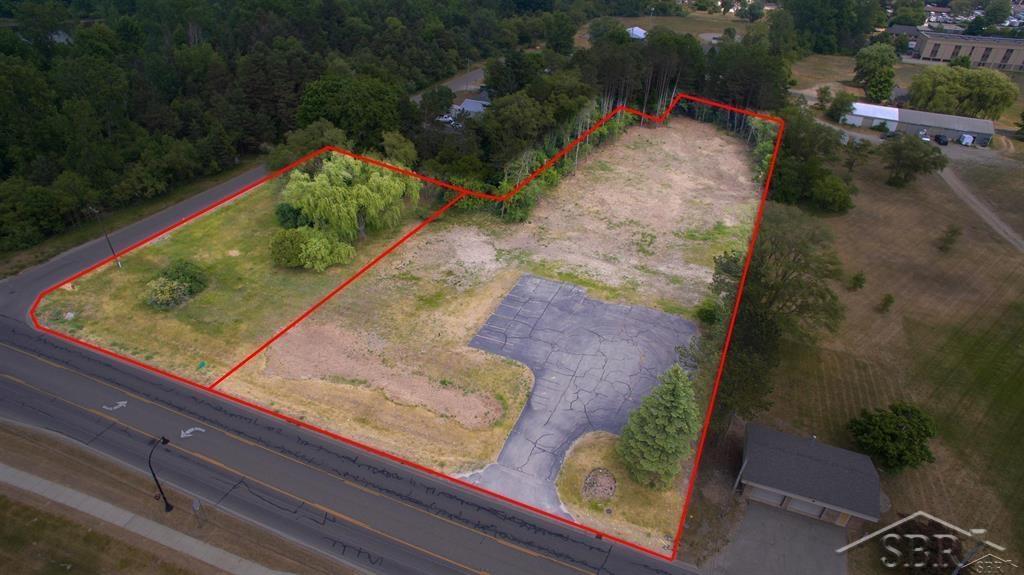 1929 S Isabella Road Property Photo 1
