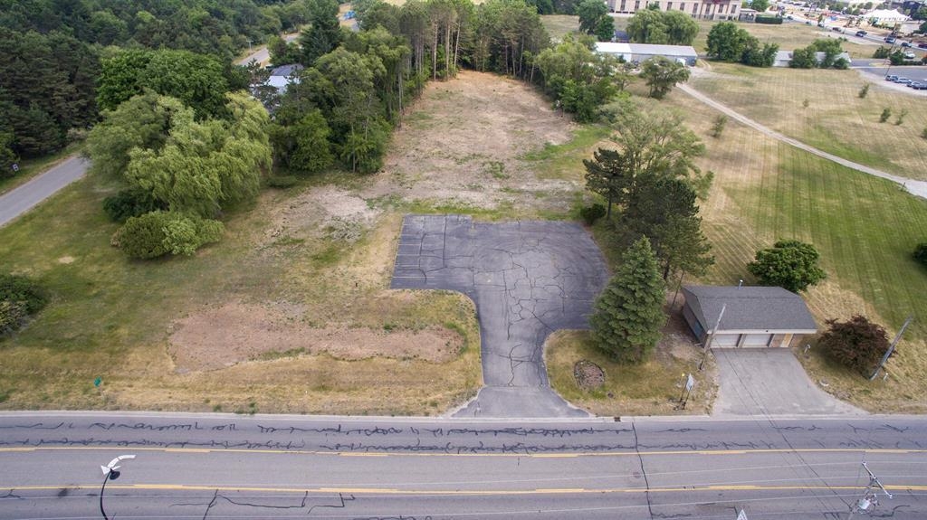 1929 S Isabella Road Property Photo 4
