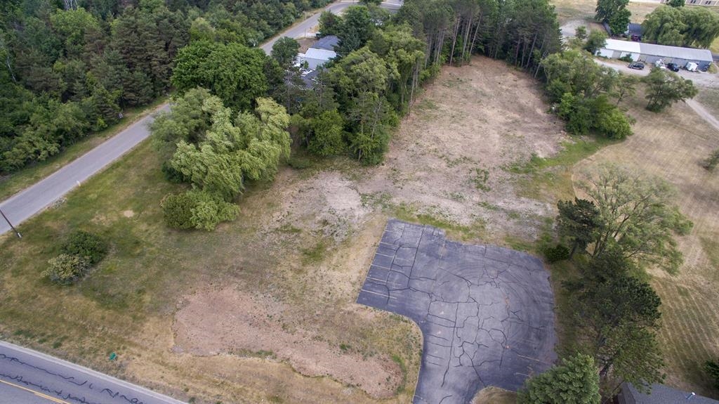 1929 S Isabella Road Property Photo 6