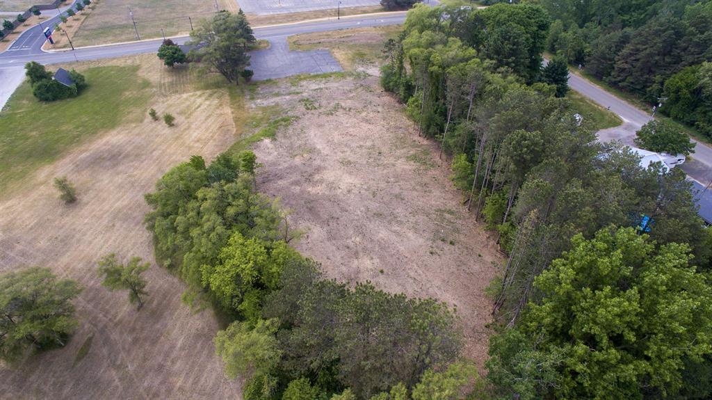 1929 S Isabella Road Property Photo 12