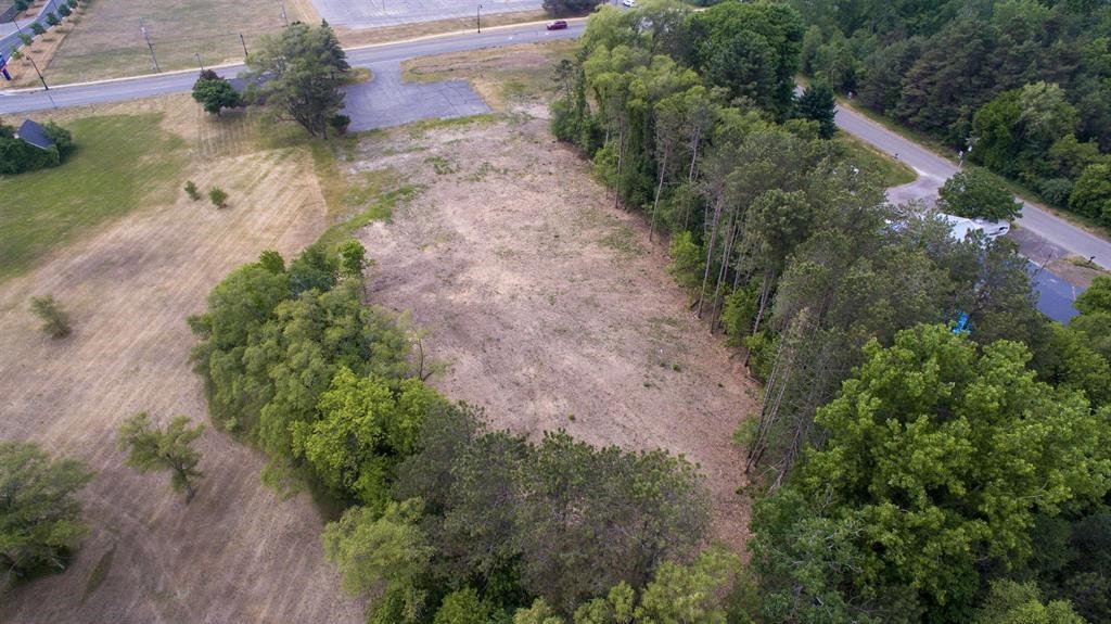 1929 S Isabella Road Property Photo 13