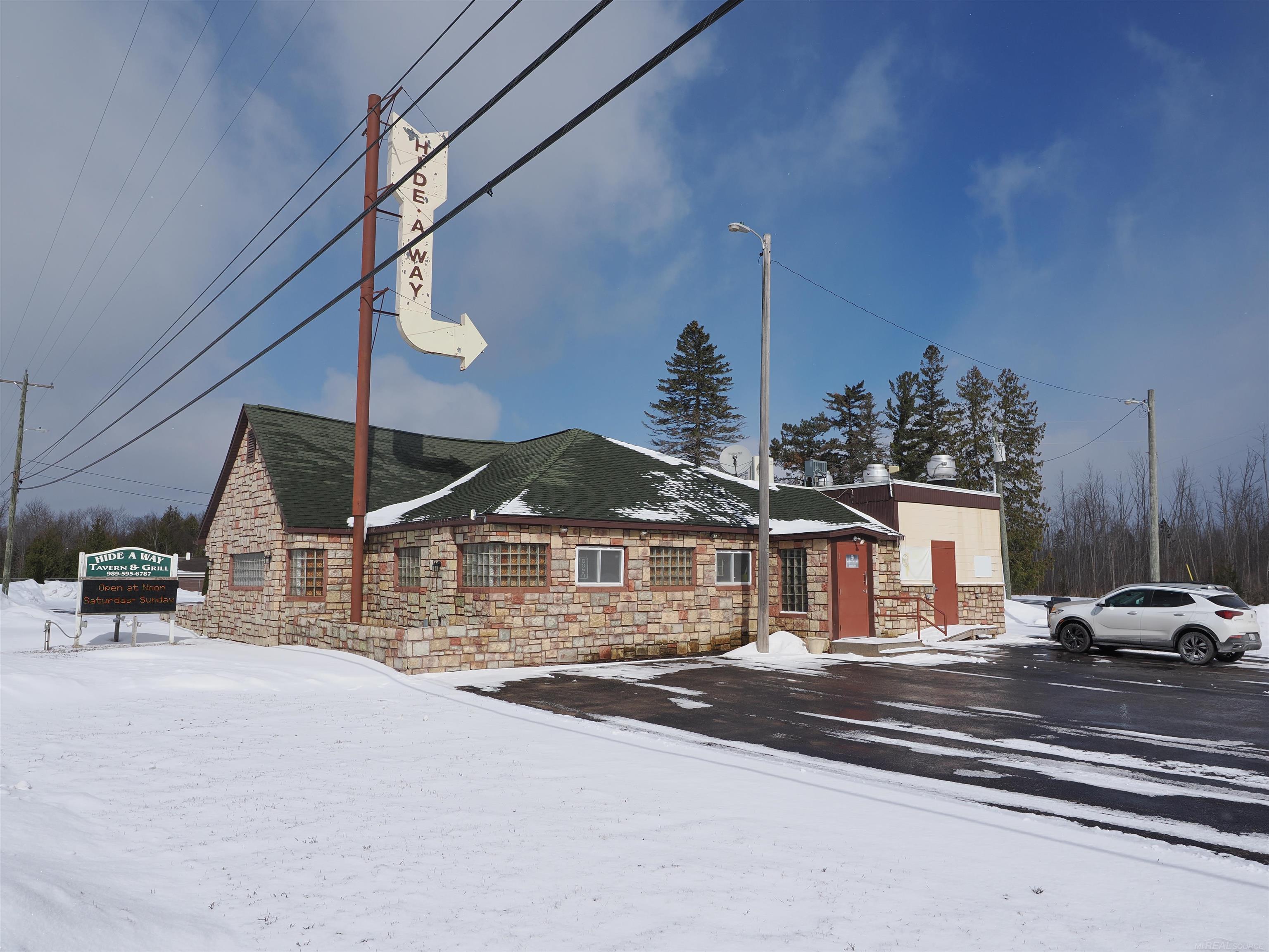 10085 Us -23 Highway Property Photo