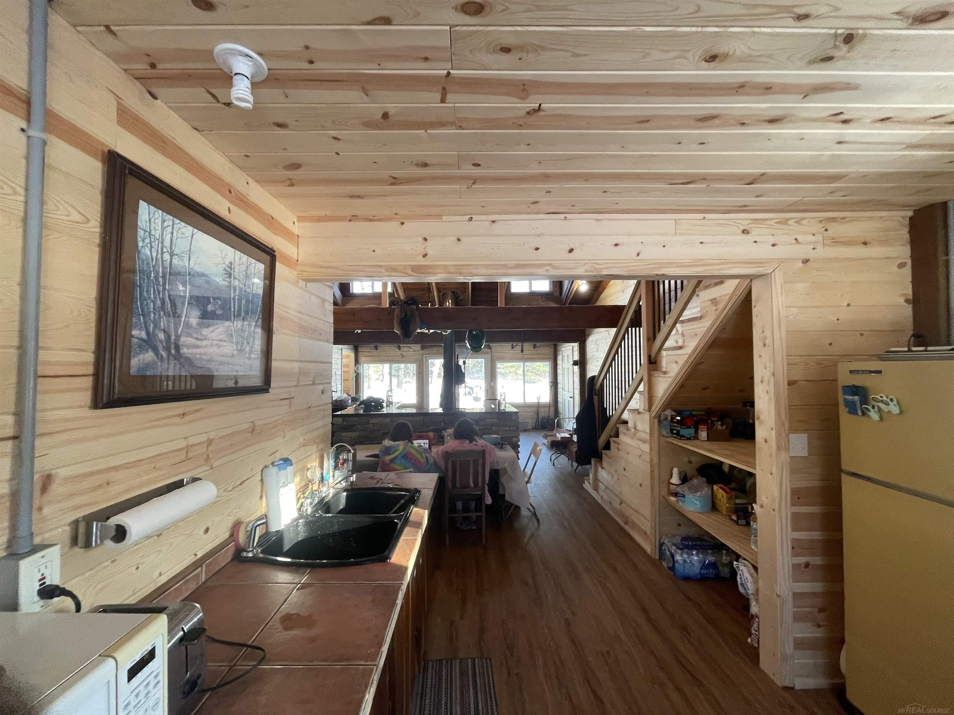 4011 Sandall Road Property Photo 17
