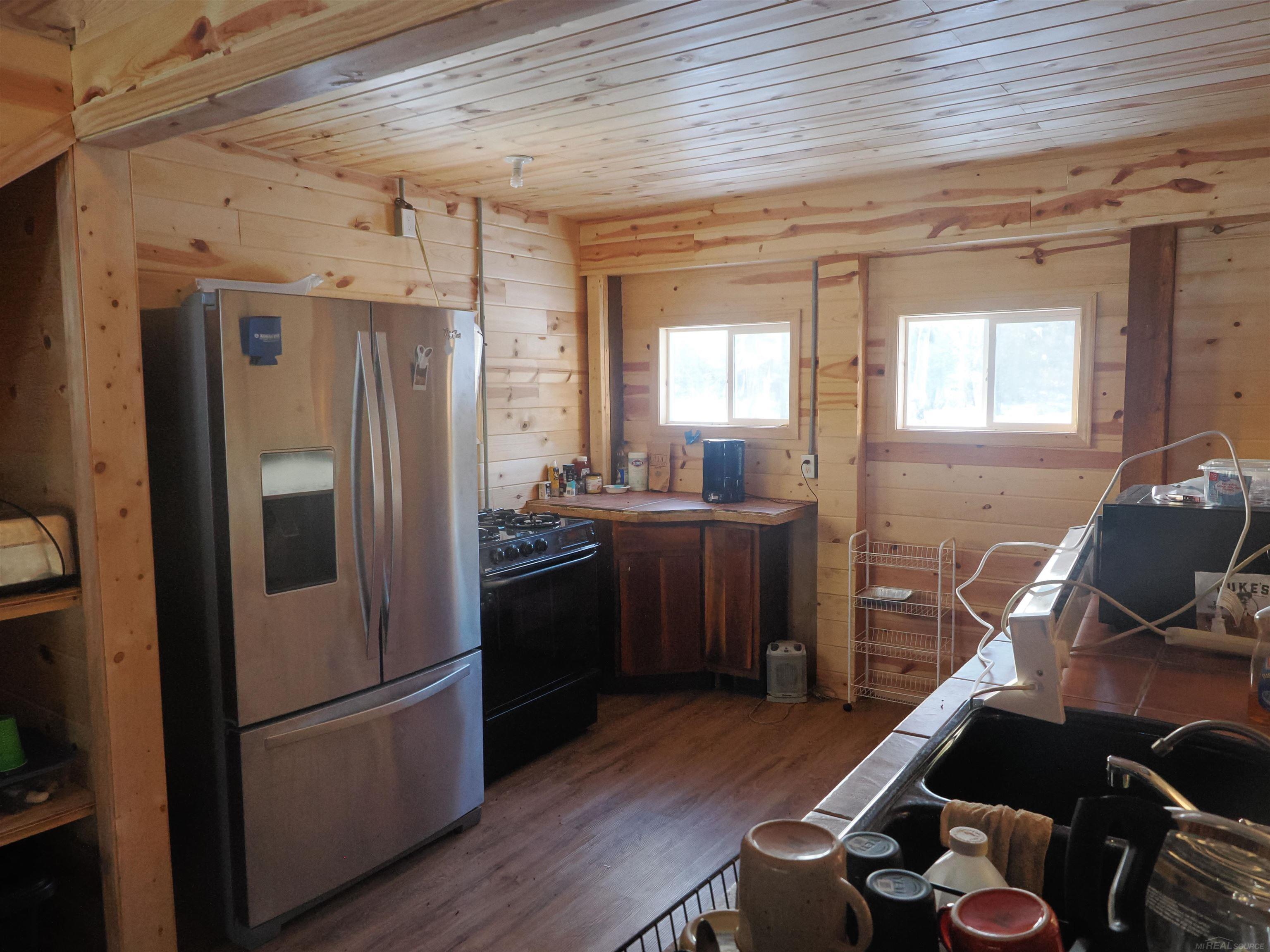 4011 Sandall Road Property Photo 22