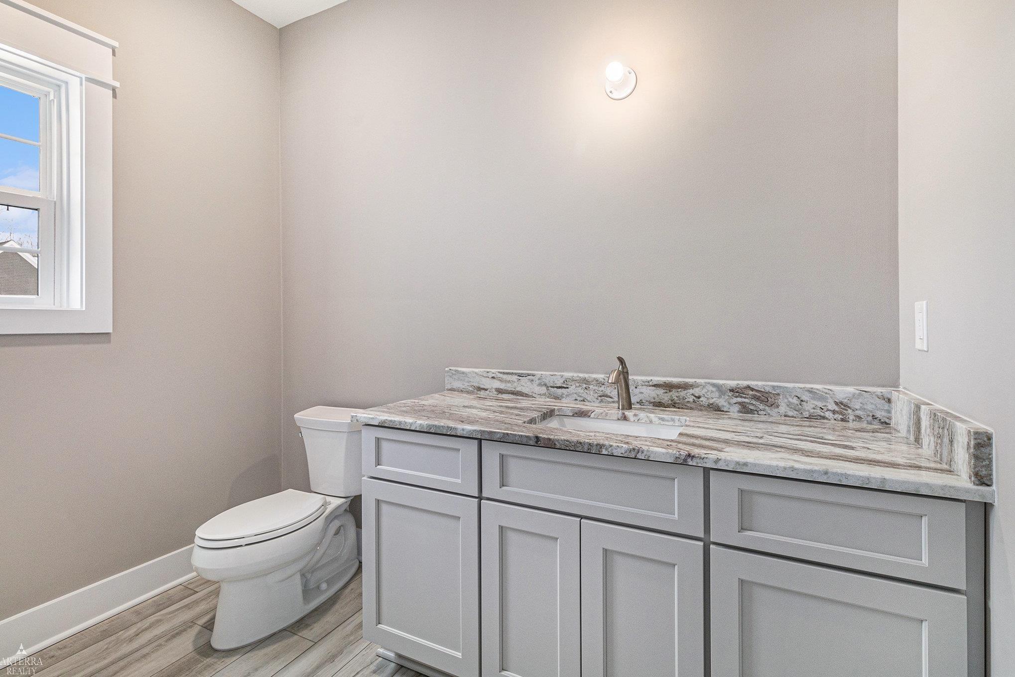 9915 Dovetail Drive Property Photo 24