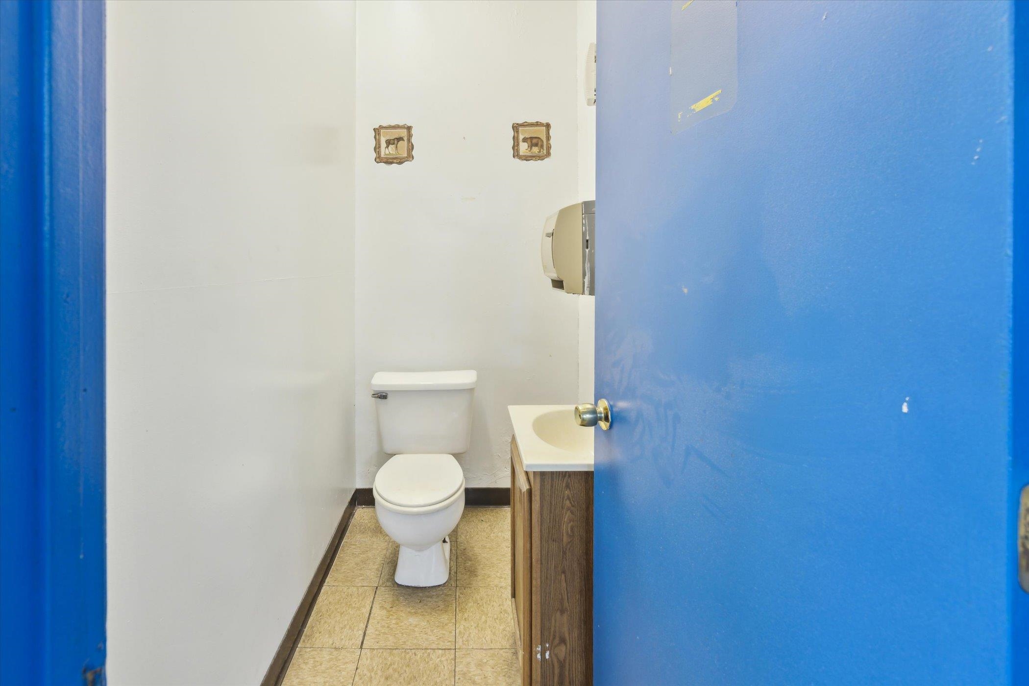 315 3rd Street Property Photo 25