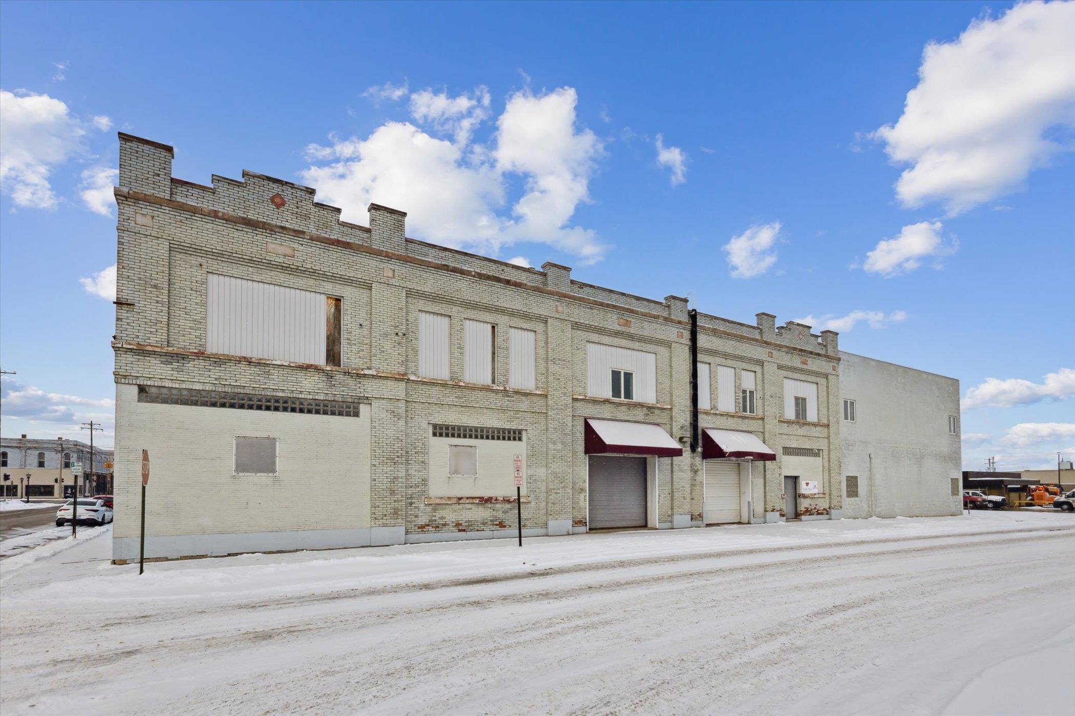 315 3rd Street Property Photo 27