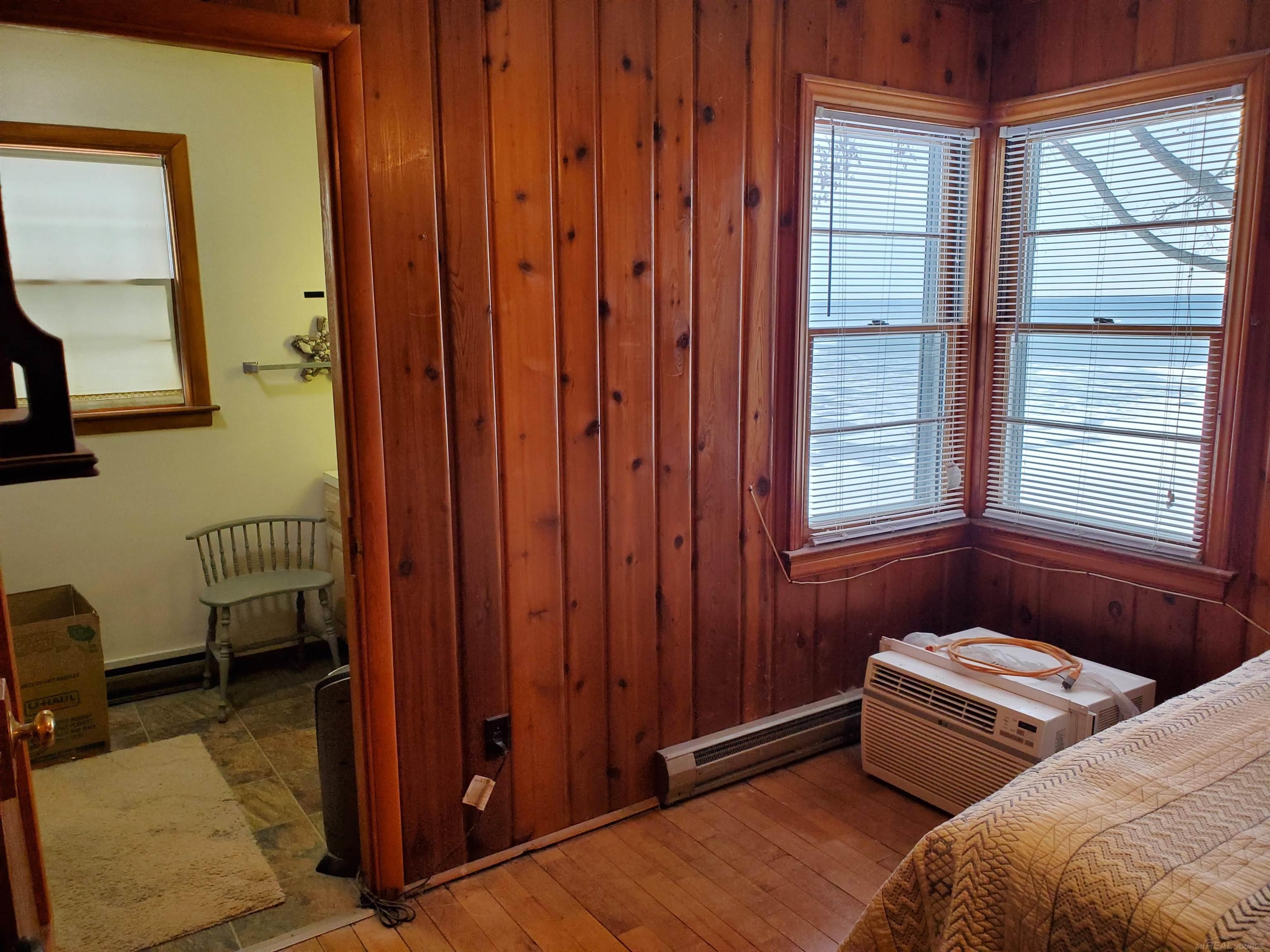5857 Lakeshore Road Property Photo 16