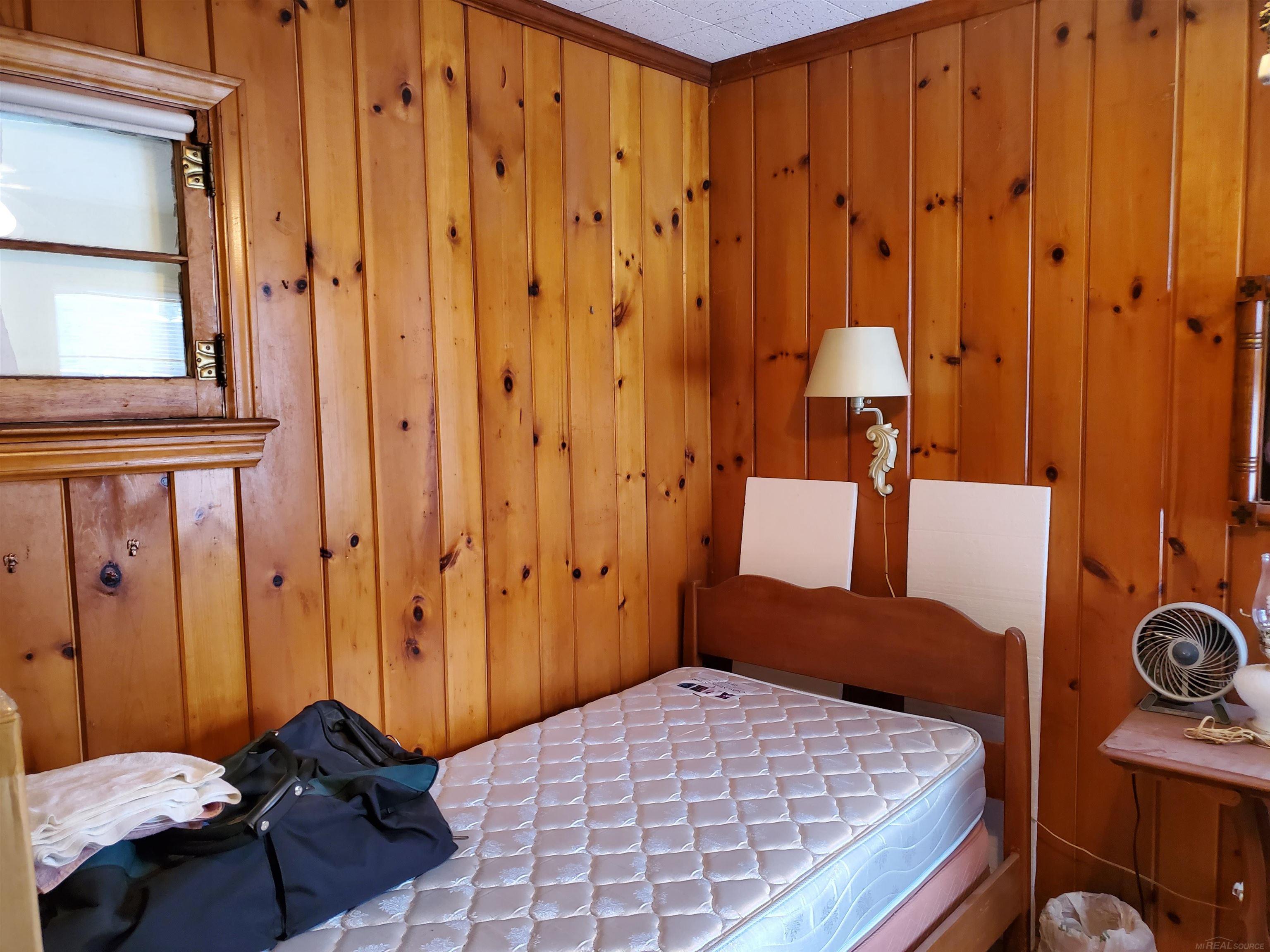 5857 Lakeshore Road Property Photo 17