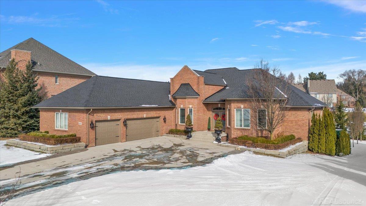 64030 Turnberry Way Common Property Photo 2