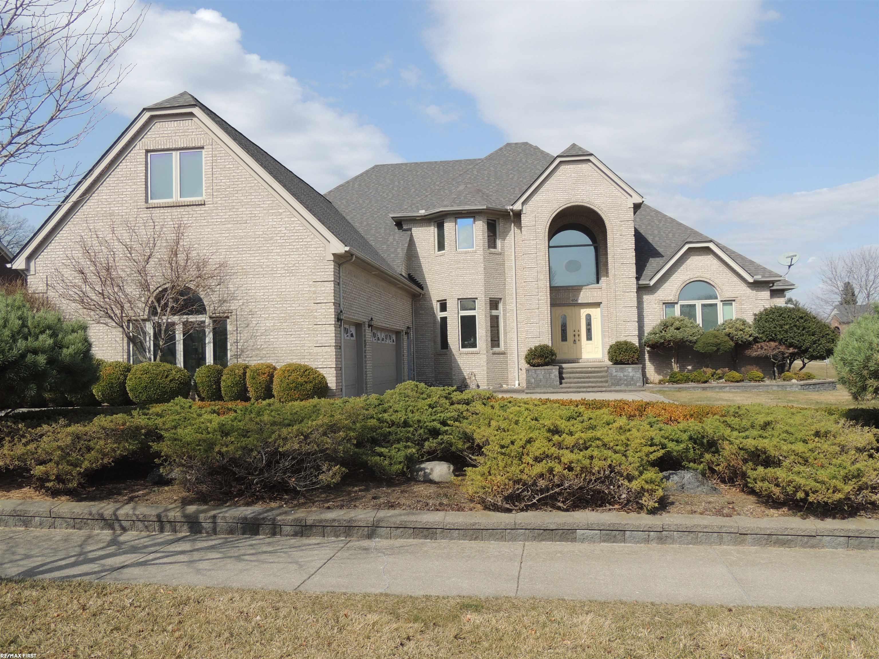 6567 Petko Court Property Photo 1
