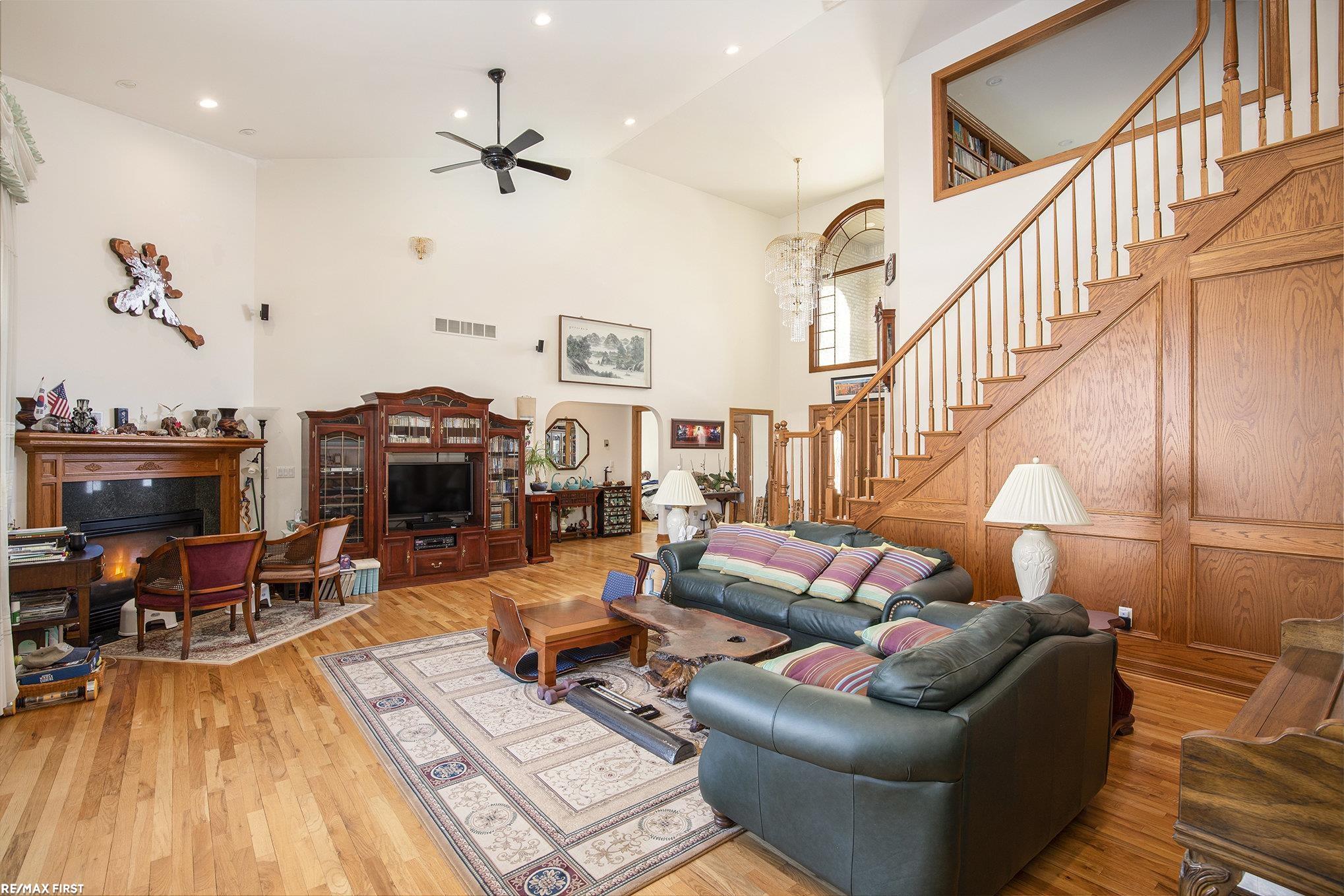 6567 Petko Court Property Photo 5