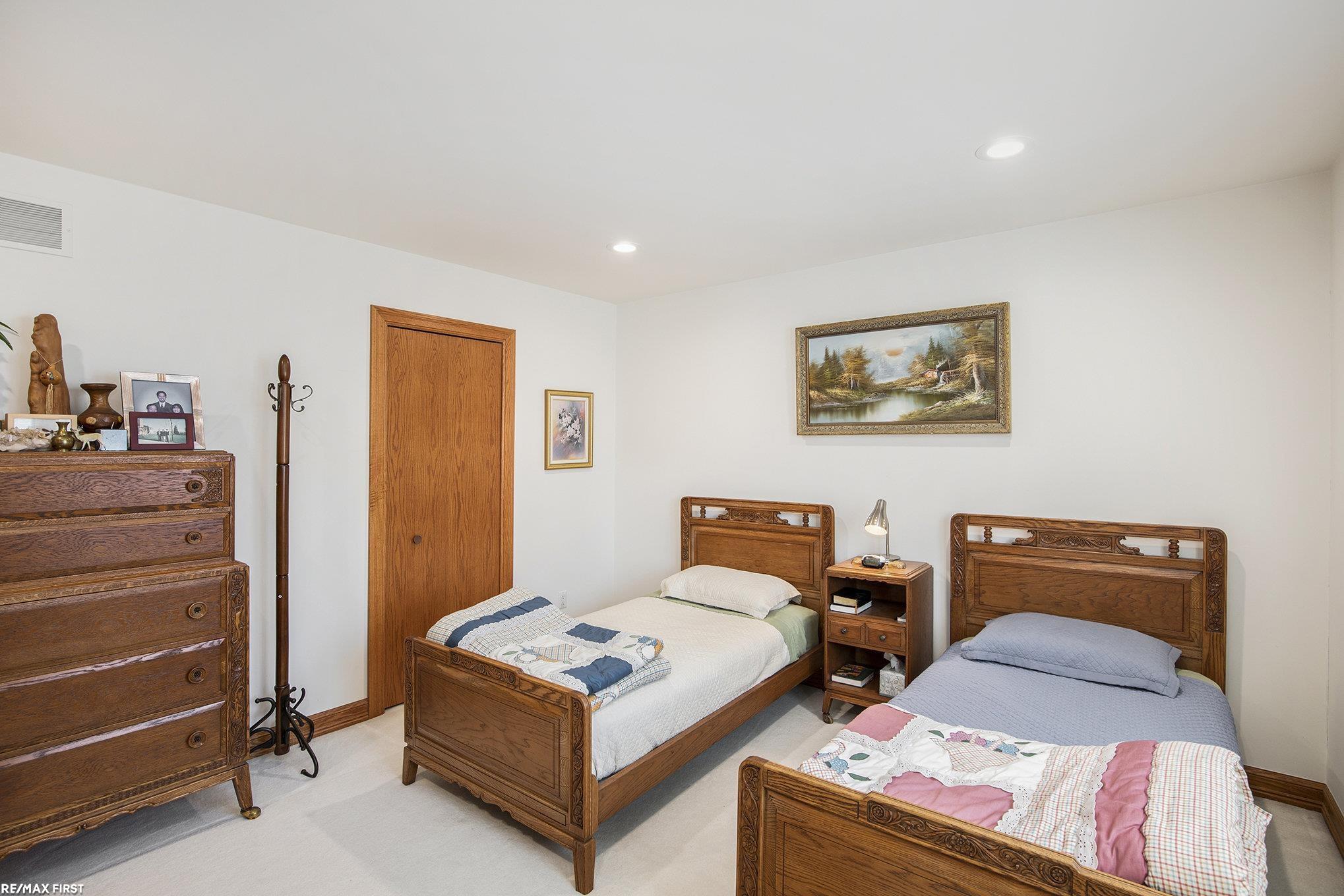 6567 Petko Court Property Photo 27