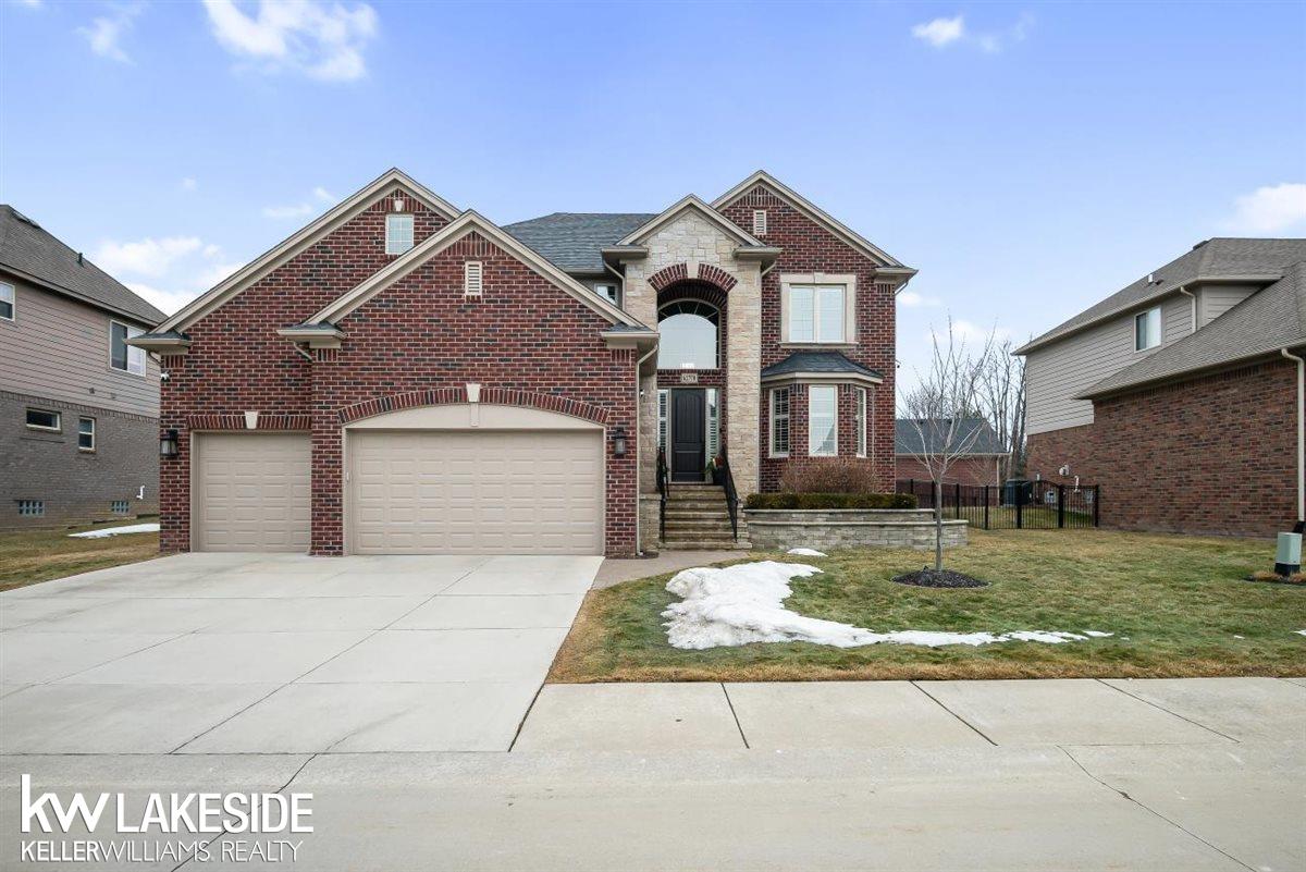 62770 Franklin Park Drive Property Photo 2