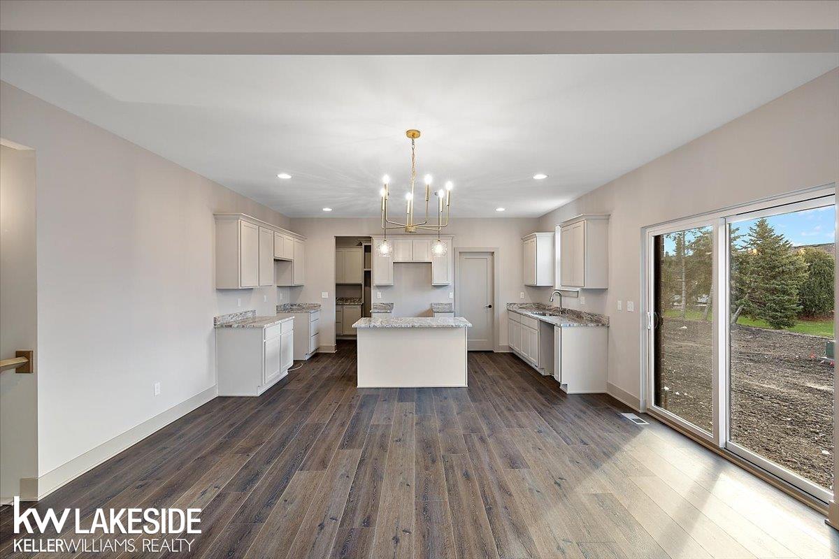 28335 Nadia Lane Property Photo 7