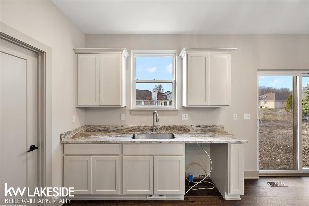 28335 Nadia Lane Property Photo 15