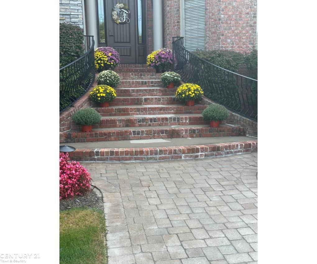 61494 Barclay Drive Property Photo 4