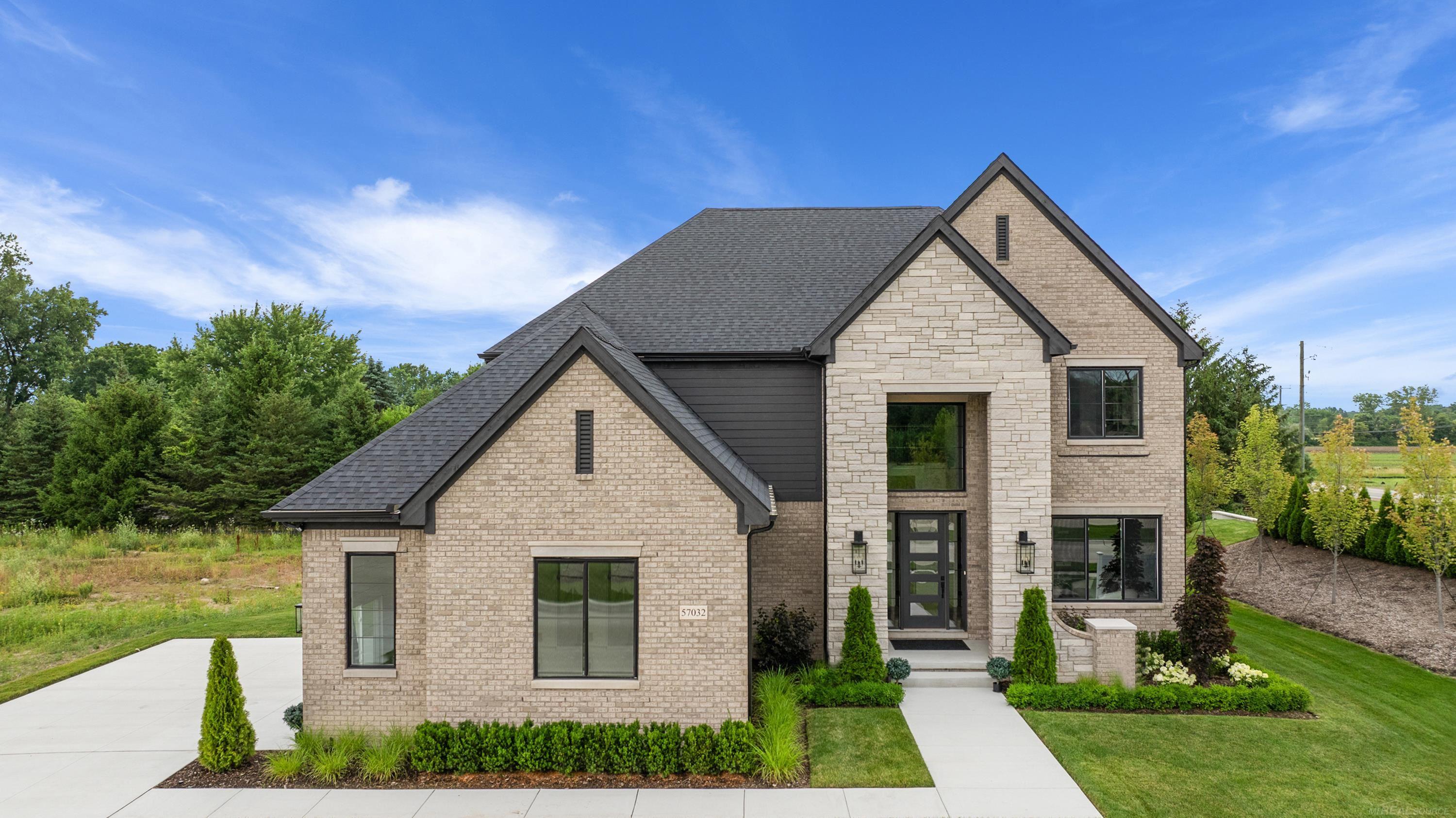 57032 Veridian Boulevard Property Photo 1
