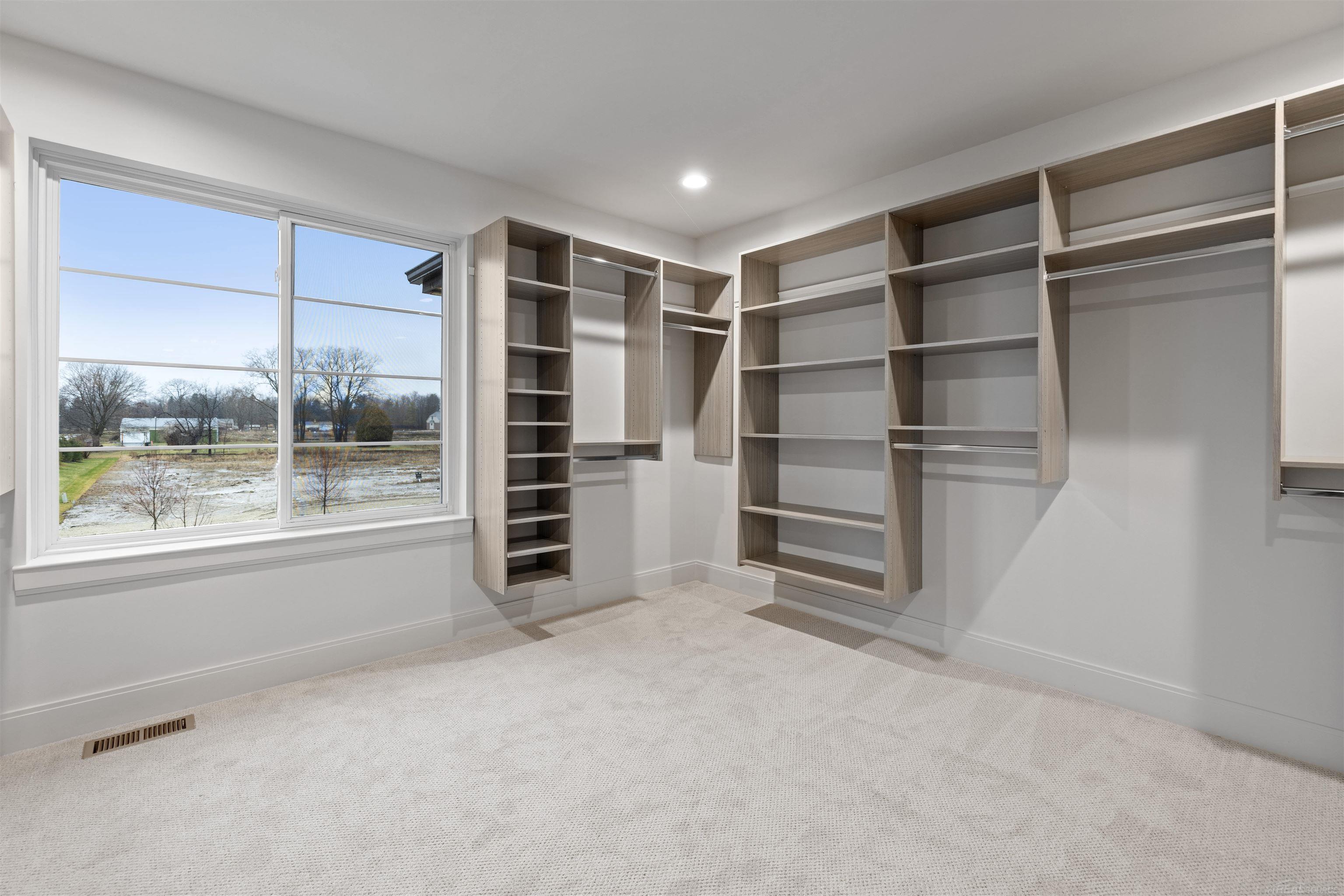 57032 Veridian Boulevard Property Photo 31