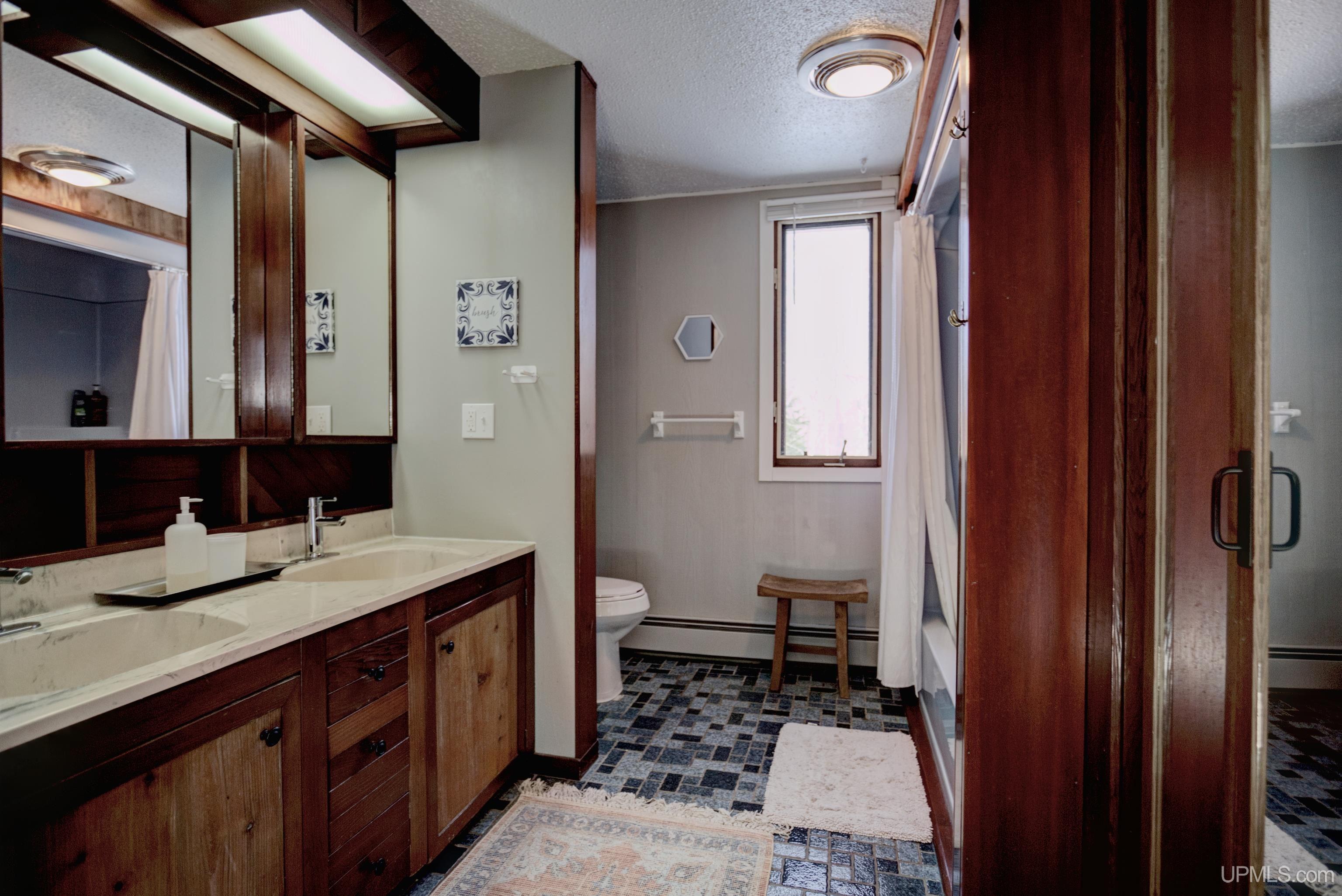 5481 Center Drive Property Photo 14