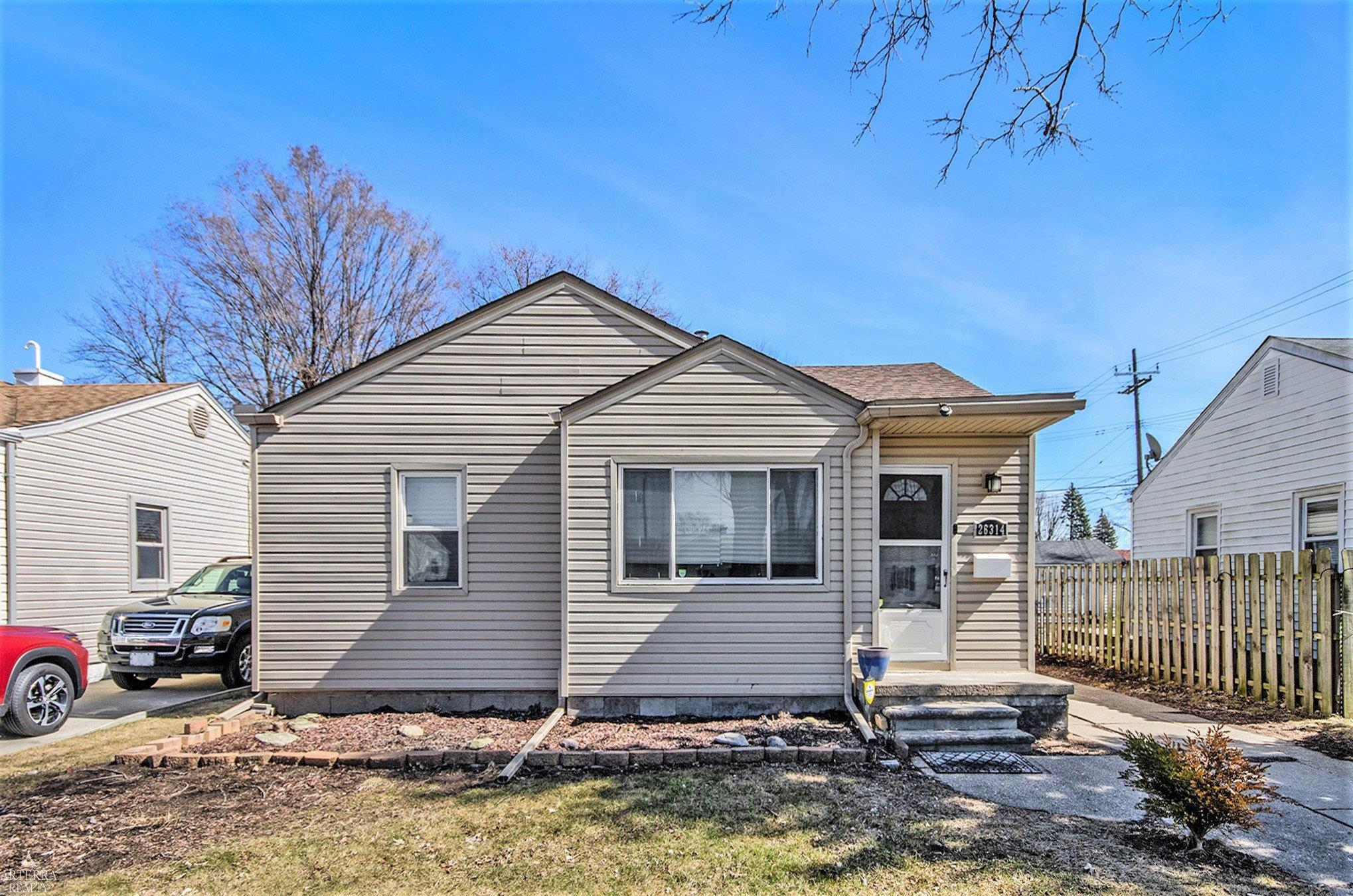 26314 Hampden Street Property Photo 1