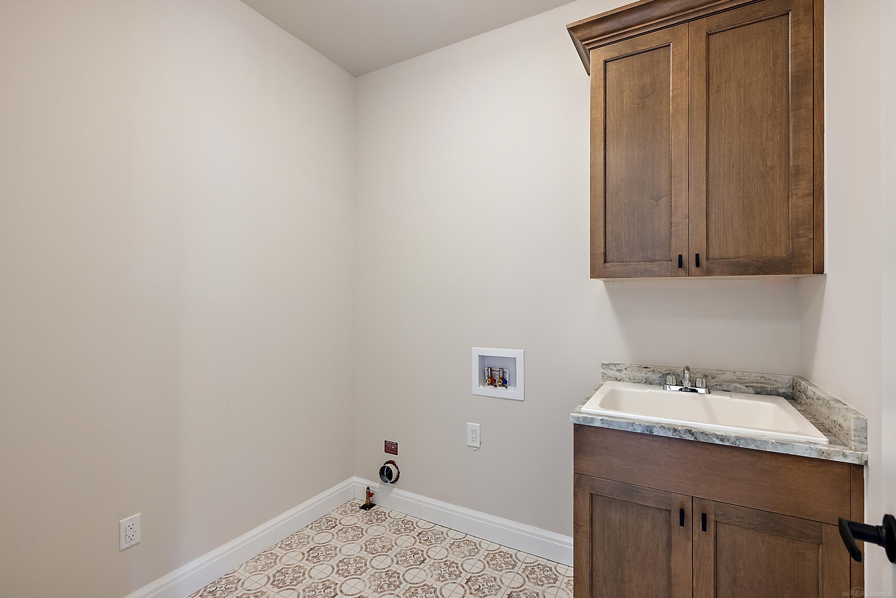 57053 Veridian Boulevard Property Photo 33
